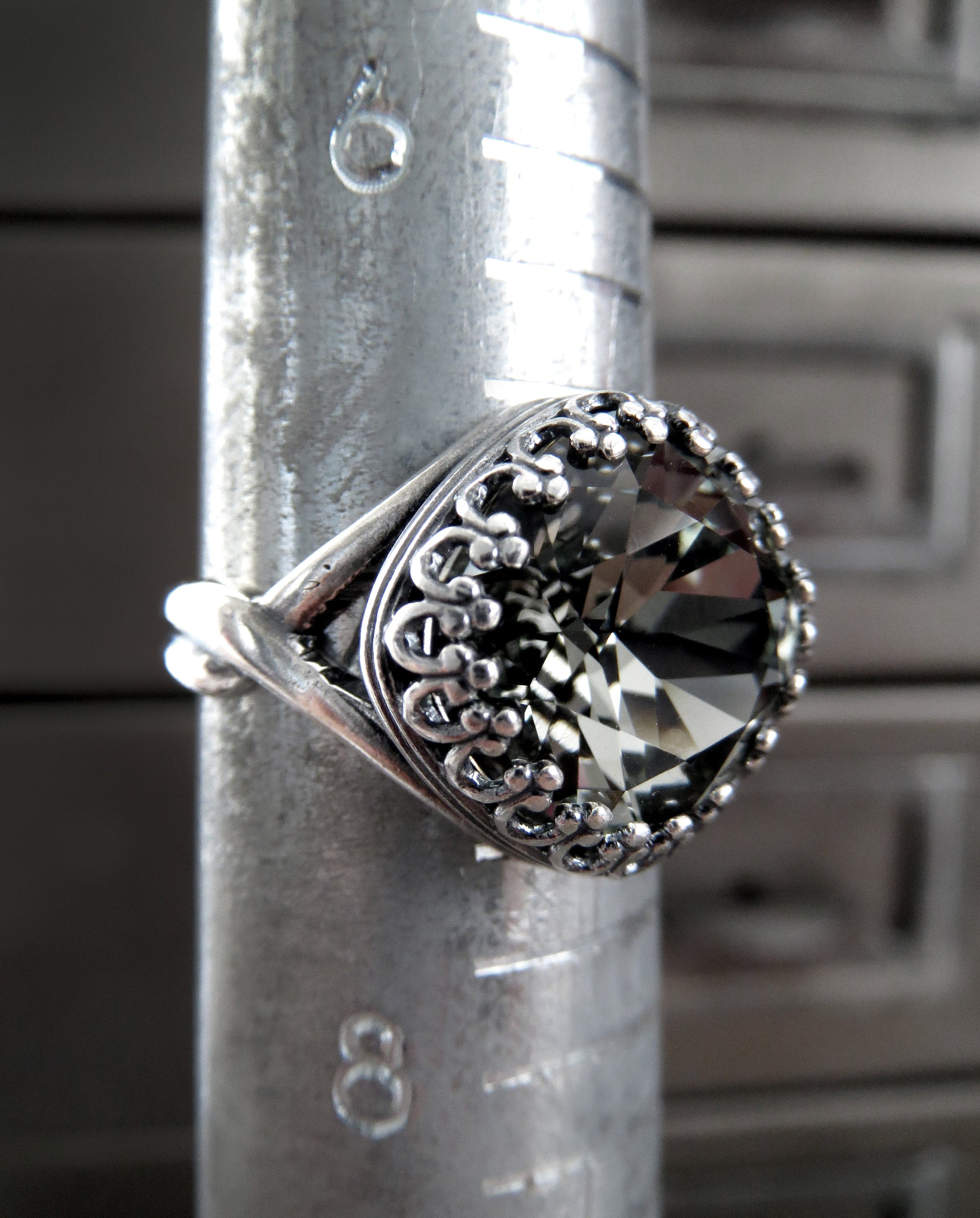 ETERNITY - Romantic Black Diamond Crystal Ring