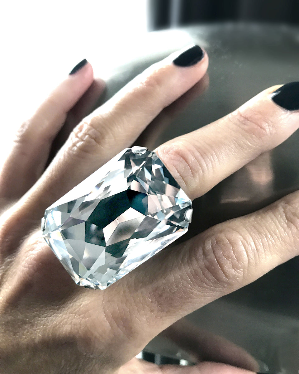 ring-4627-Giant-Clear-Model-1-