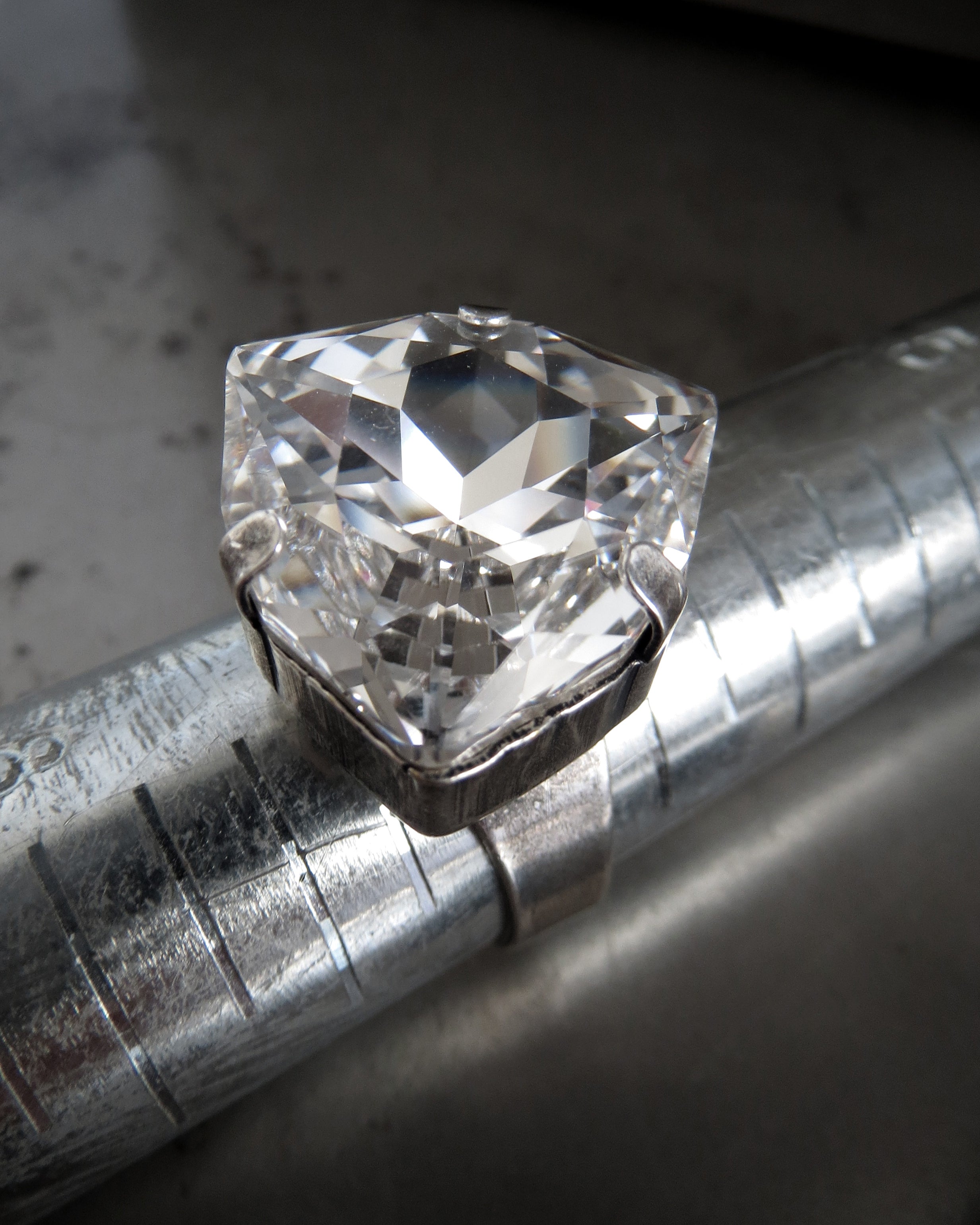 COSMOS - Trilliant Clear Crystal Crystal Ring
