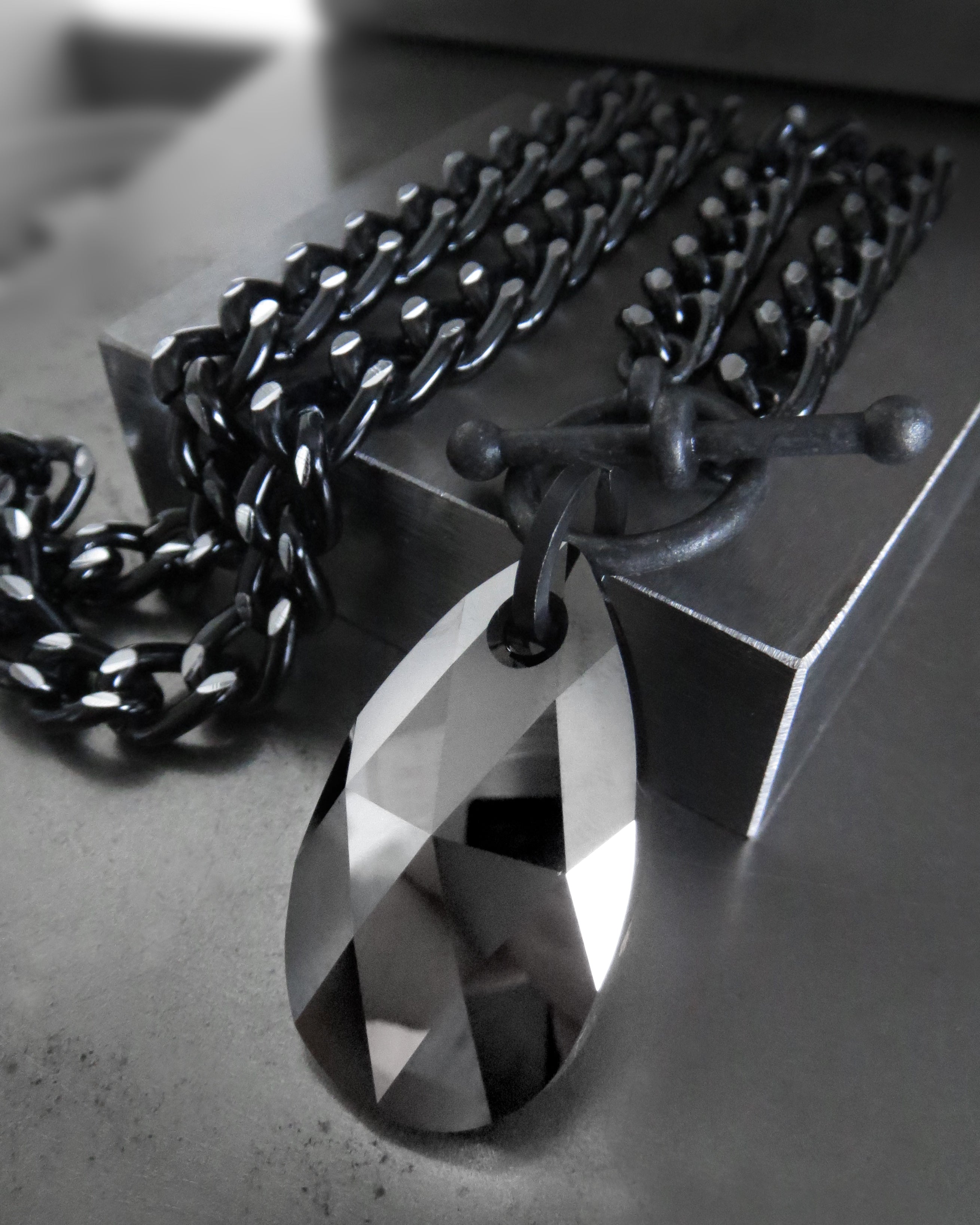 VIBE V4 - Two Sided Silver + Black Teardrop Crystal Necklace with Thick Chain