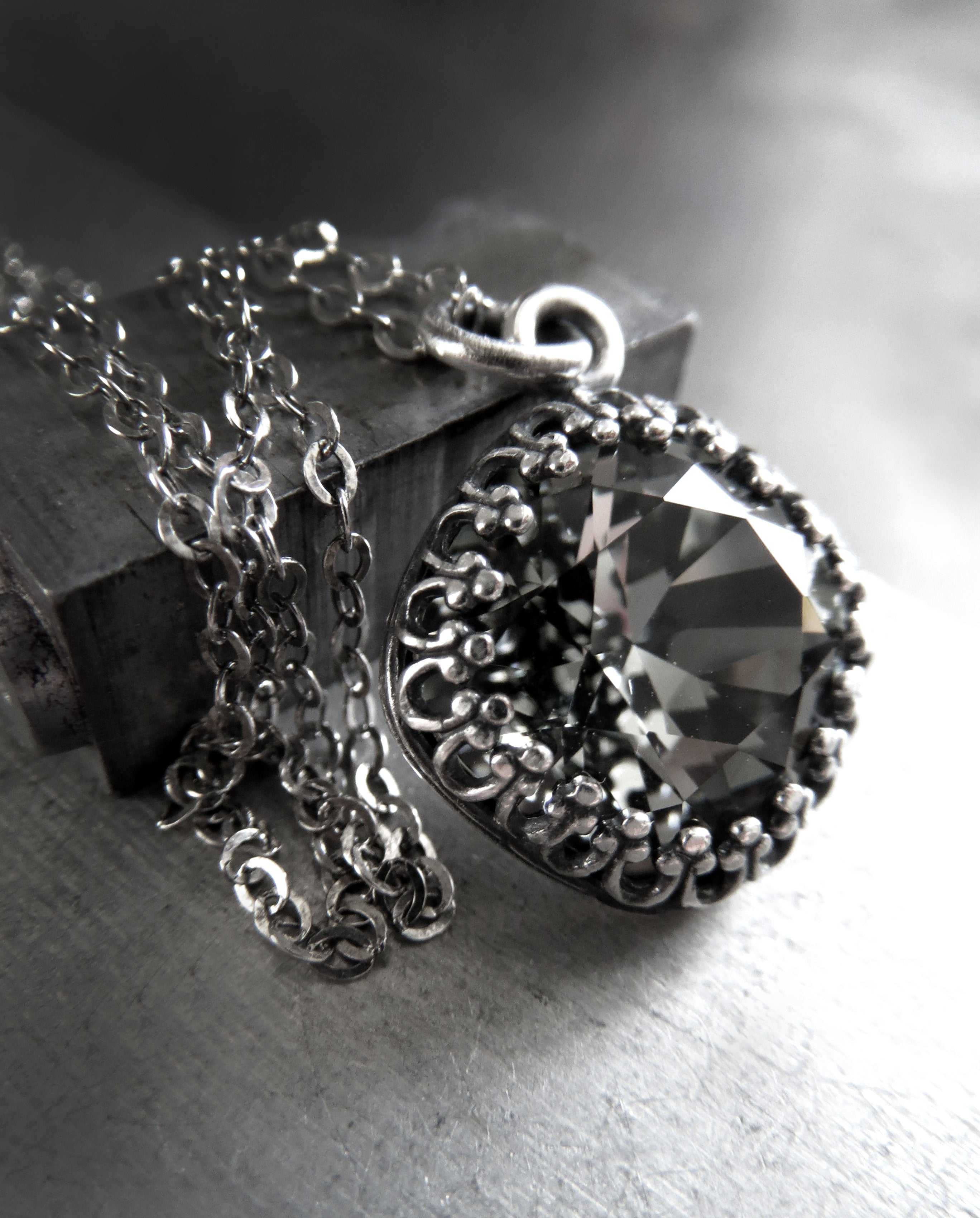 ETERNITY Vintage Style Black Diamond Crystal Necklace ShySiren