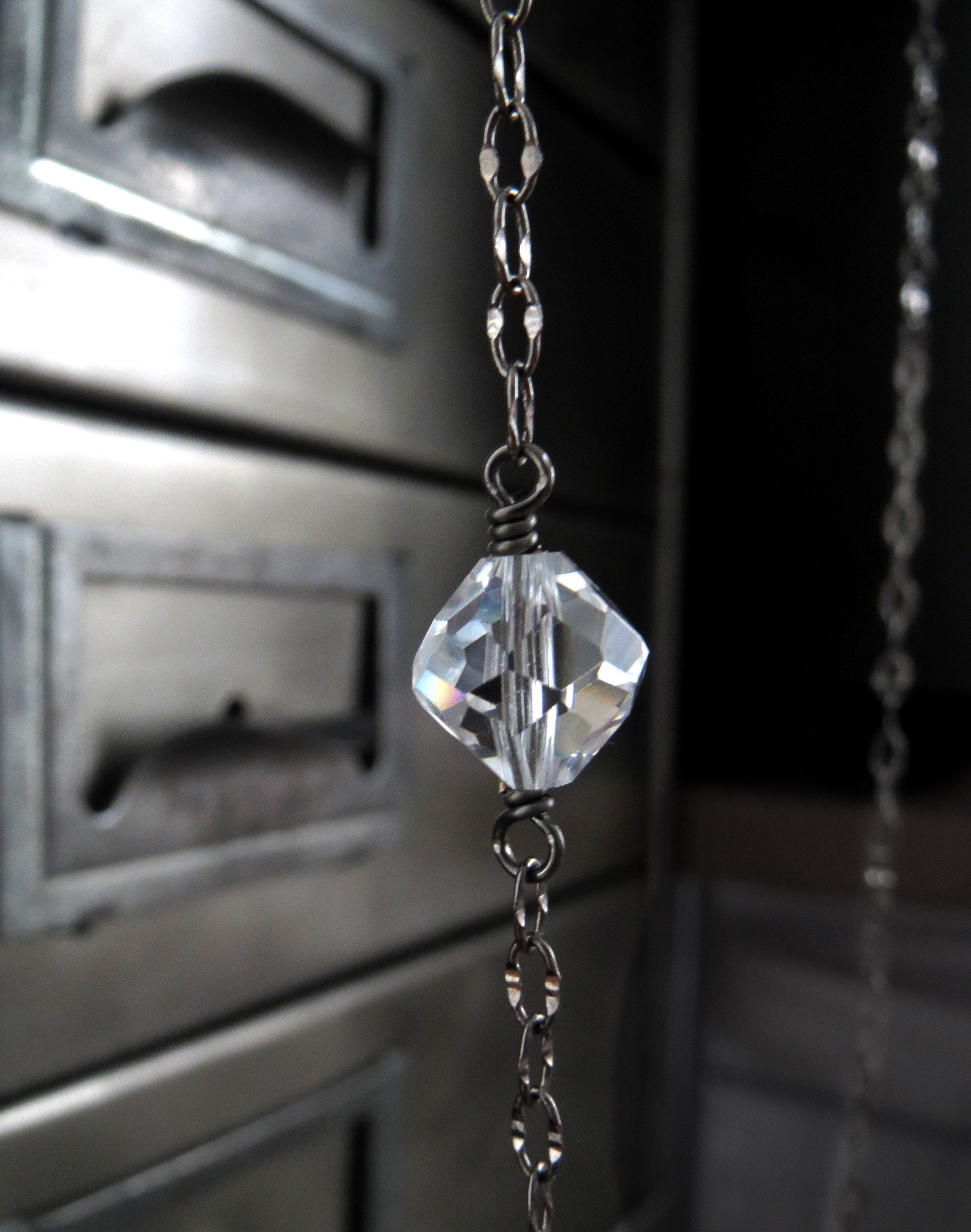 ICE CUBE - Long Clear Acrylic Chunky Cube Necklace