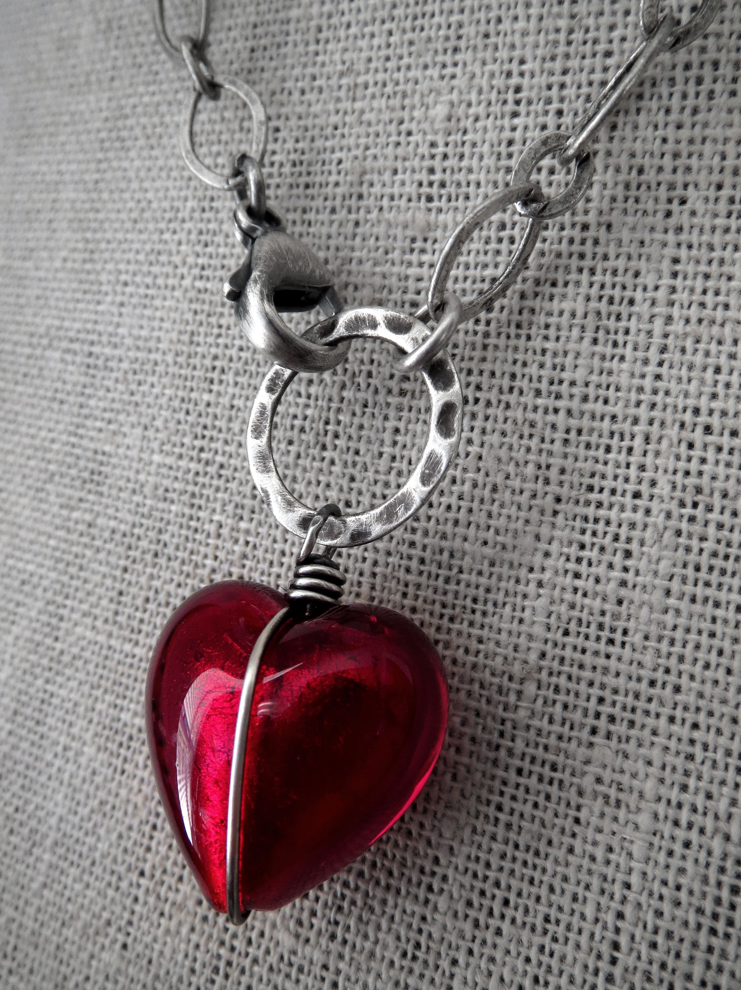 V2. PRISONER of LOVE - Sexy Red Heart Pendant Necklace