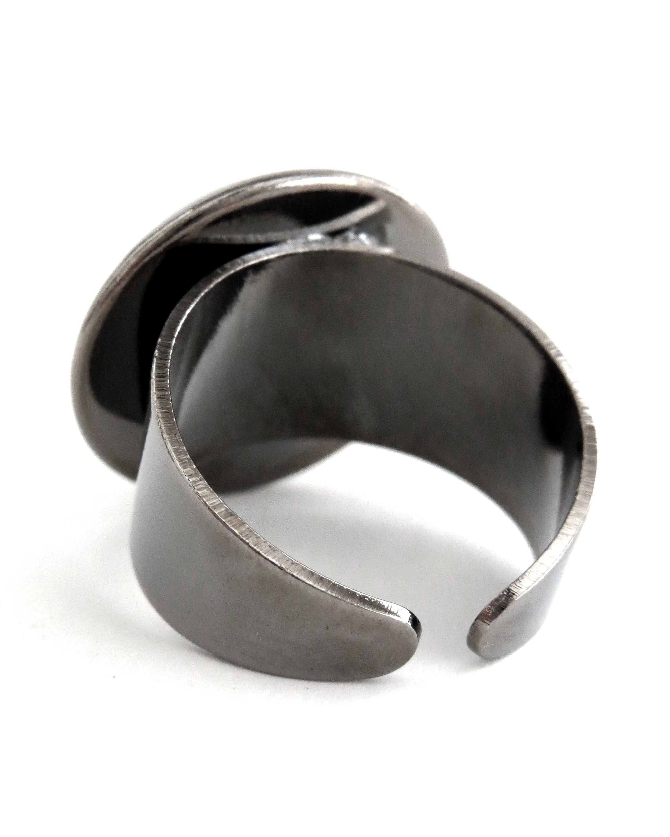 Halloween Eyeball Ring with Realistic Brown Eye - Two Sizes