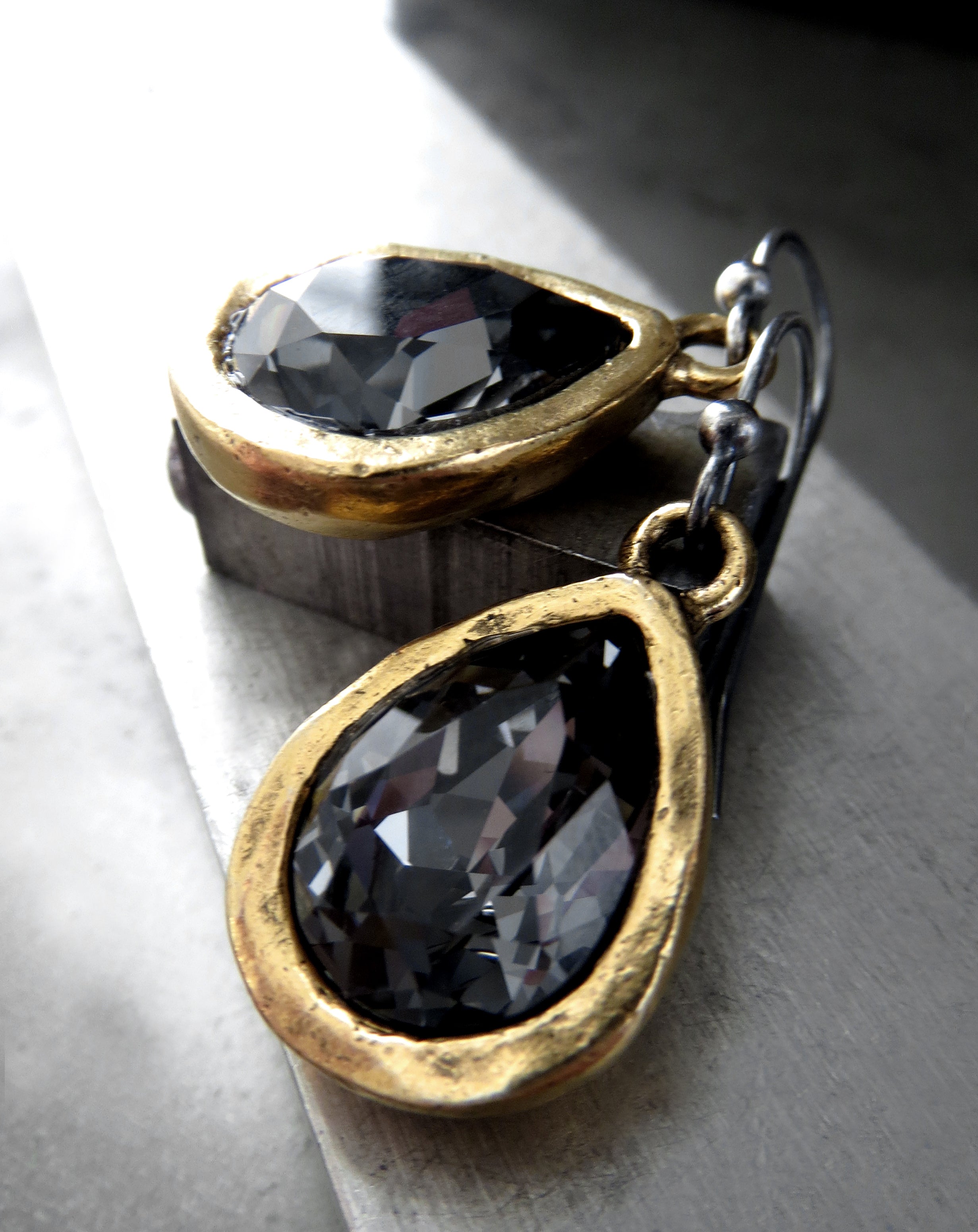 Black Night Crystal Teardrop Earrings - Matte Gold