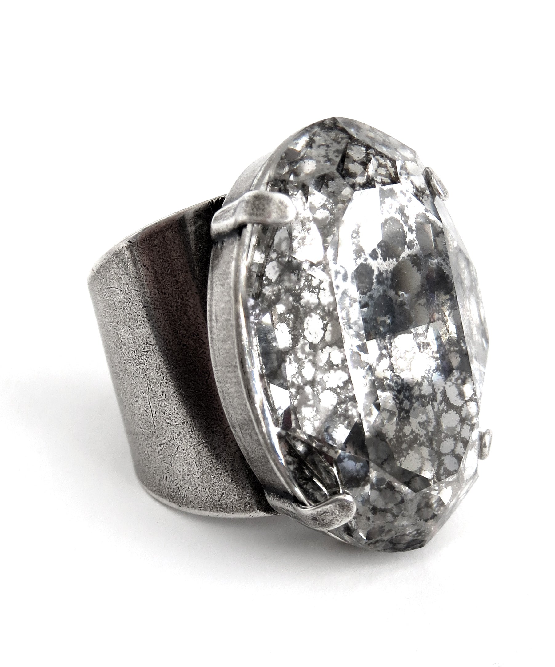 Destressed Silver Rings DISTRESSED - Large Silver Patina Crystal Oval Ring – ShySiren.com