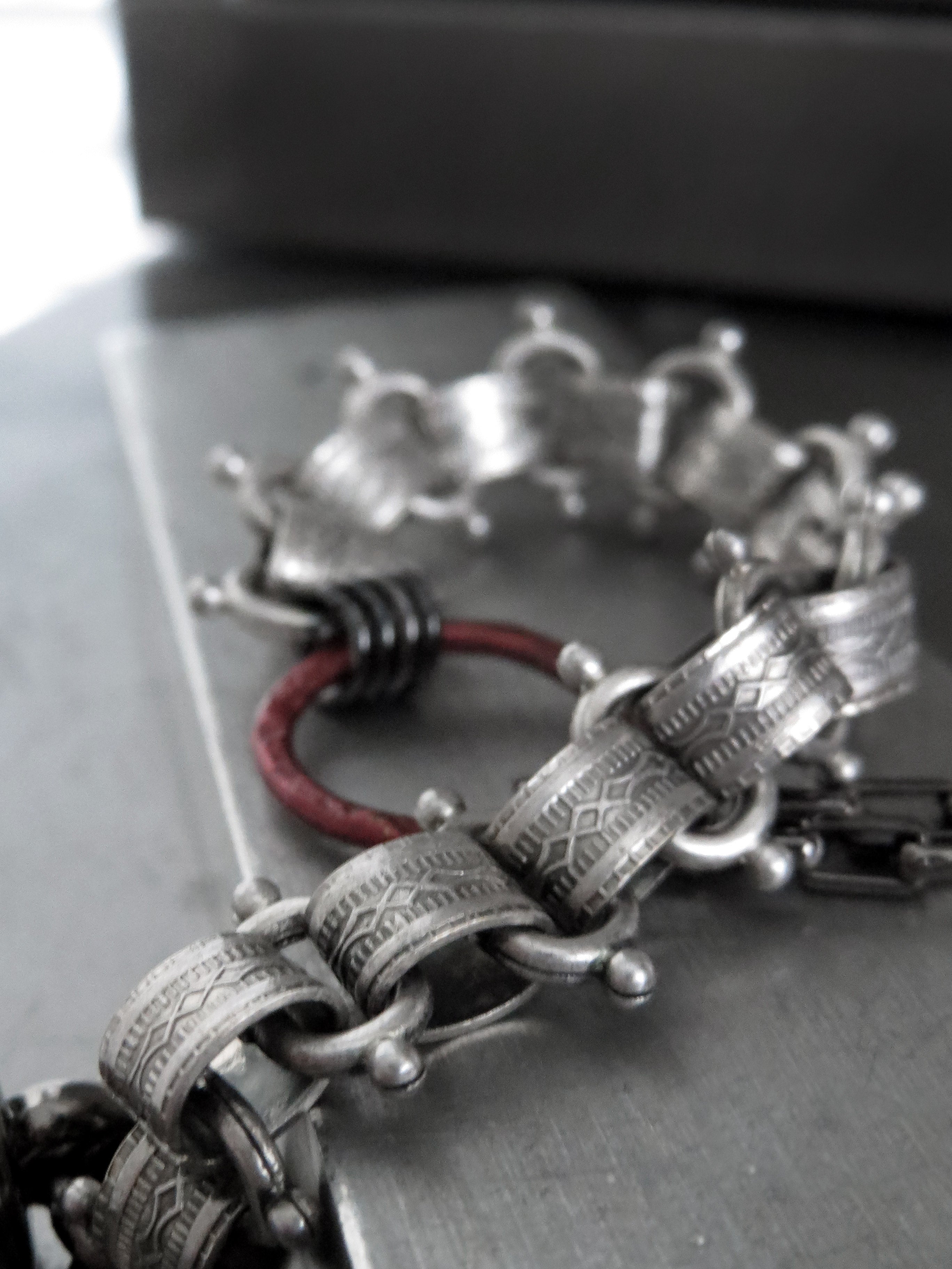 VICTORY - Long Y Necklace with Large Gunmetal Spike with Vintage Style Chain