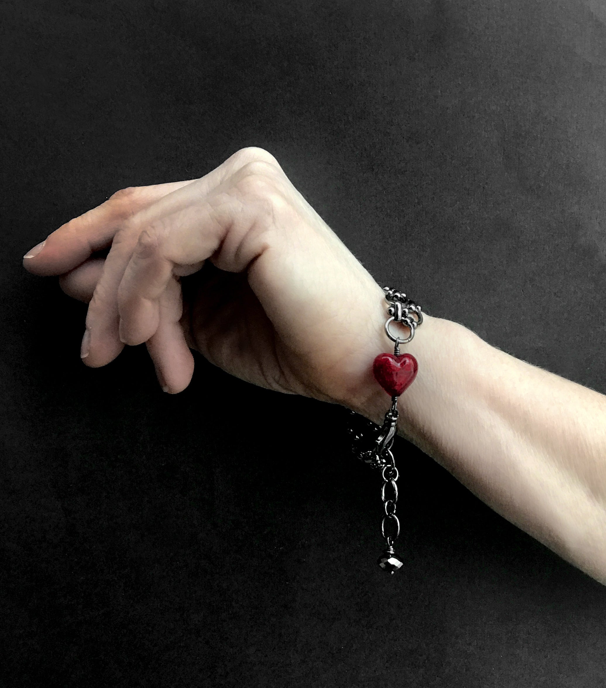 REMINDER - Gothic Deep Red Heart Bracelet with Black Gunmetal Chain