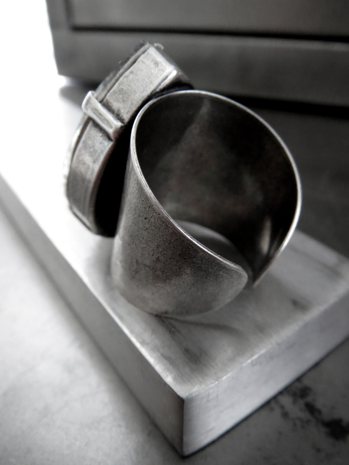 BEWITCHED - Large Modern Teardrop Silver Patina Crystal Ring