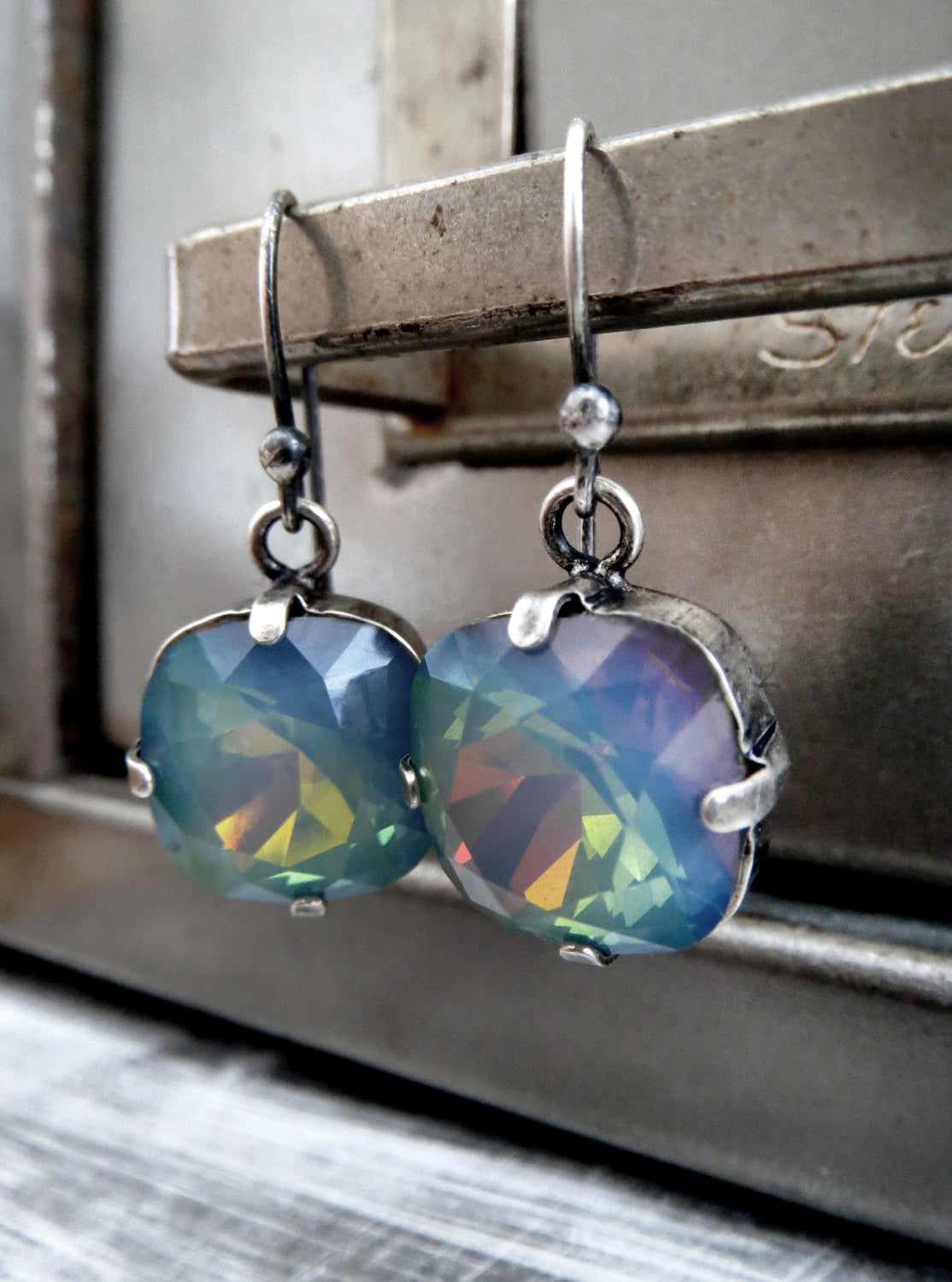 OPAL GHOST - Multicolor Blue Crystal Earrings