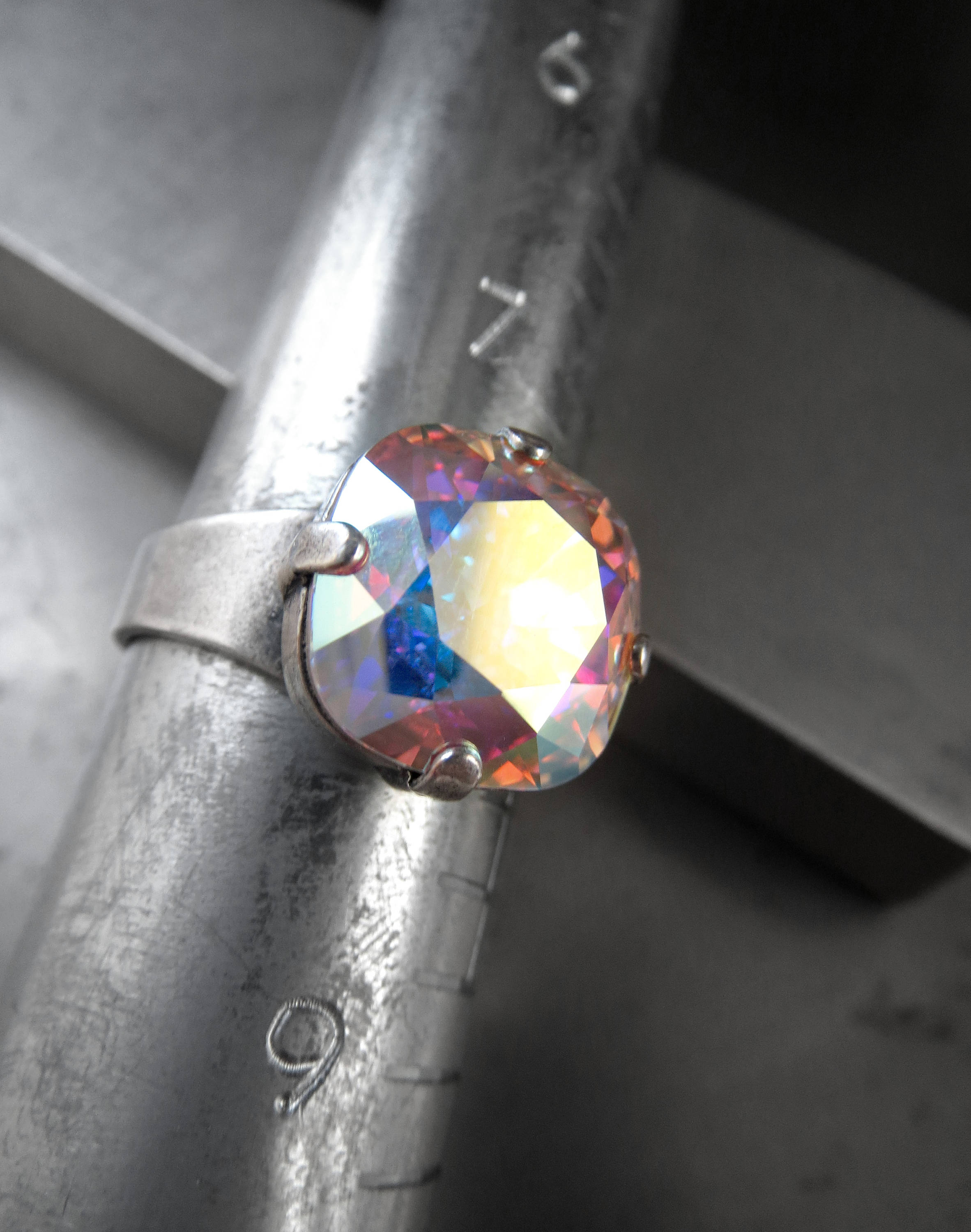 SHIMMER SILVER - Sparkling Ring with AB Crystal