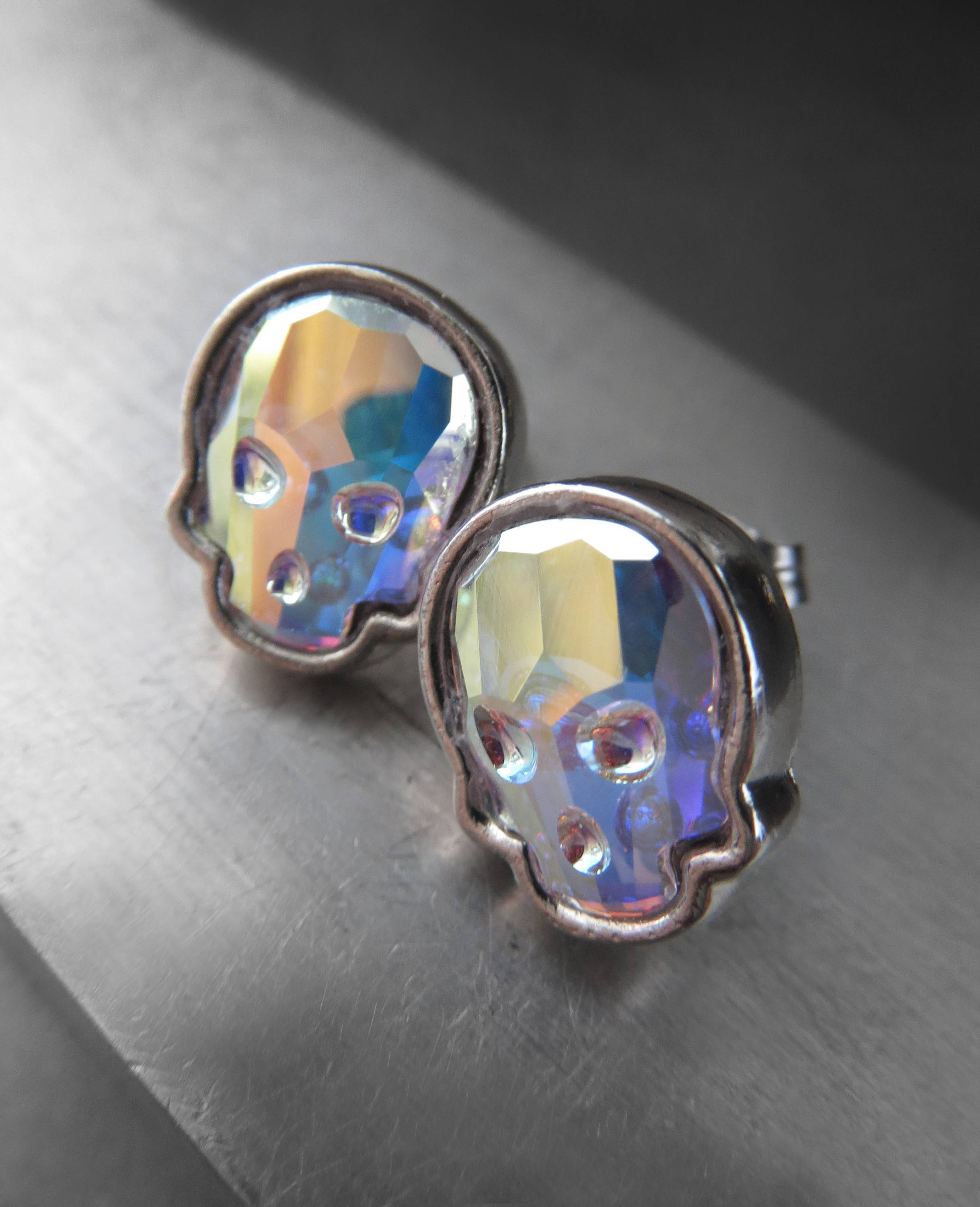 Iridescent Shimmer Crystal AB Skull Stud Earrings - Silver