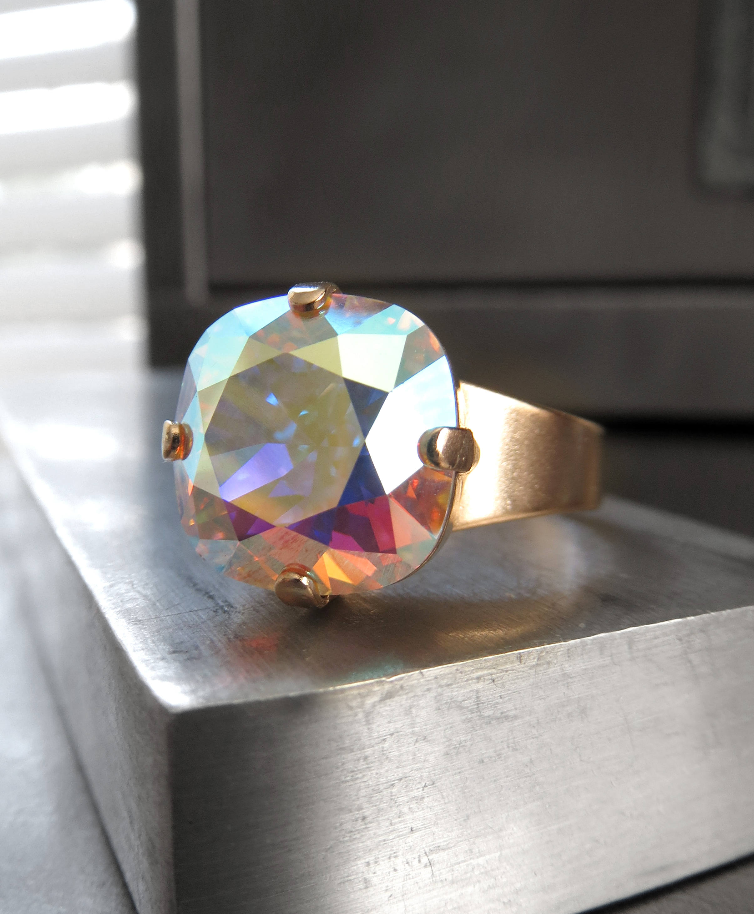 SHIMMER GOLD - Sparkling Ring with AB Crystal
