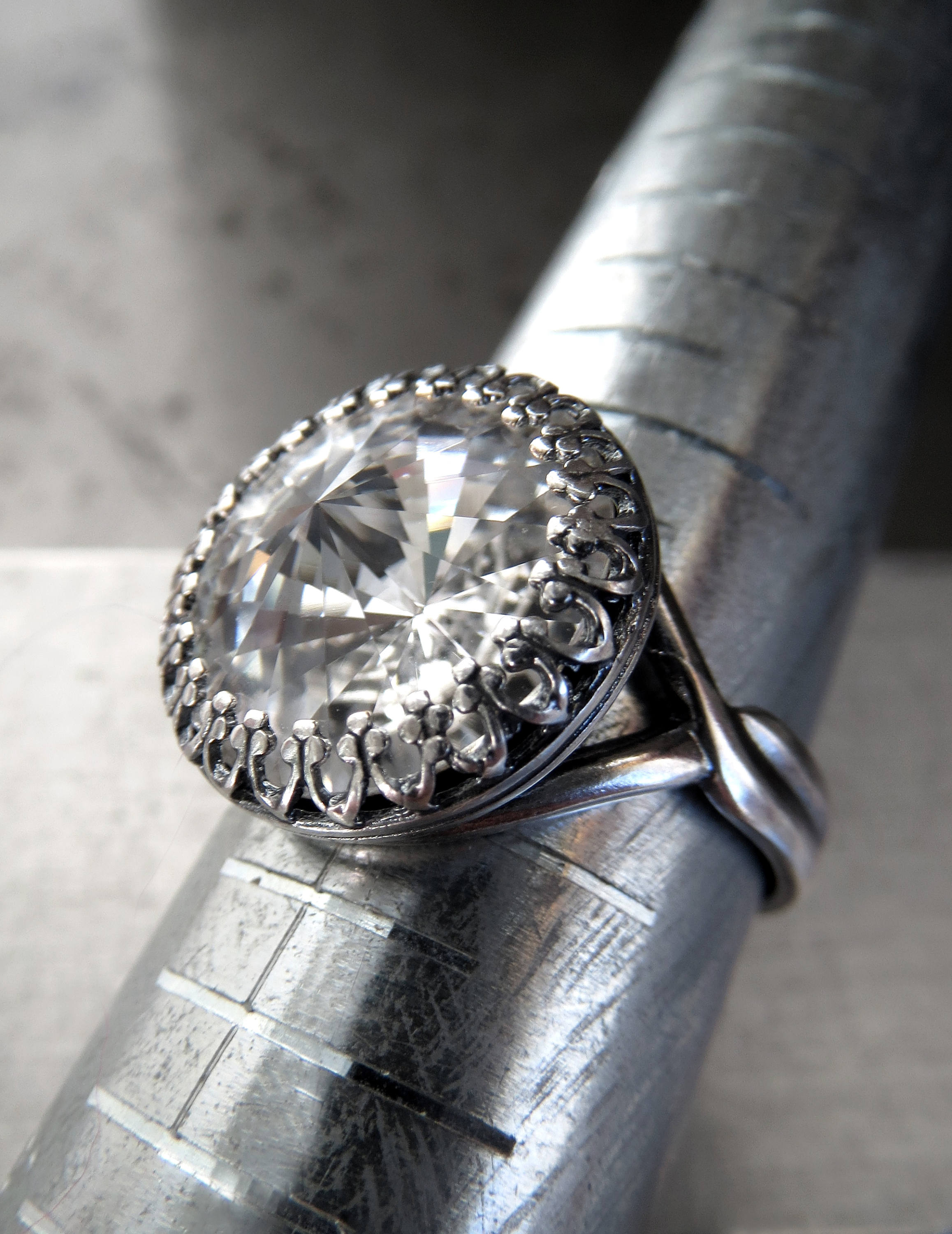 ROYAL - Clear Crystal Rivoli Ring - Vintage Style Antiqued Silver Crown