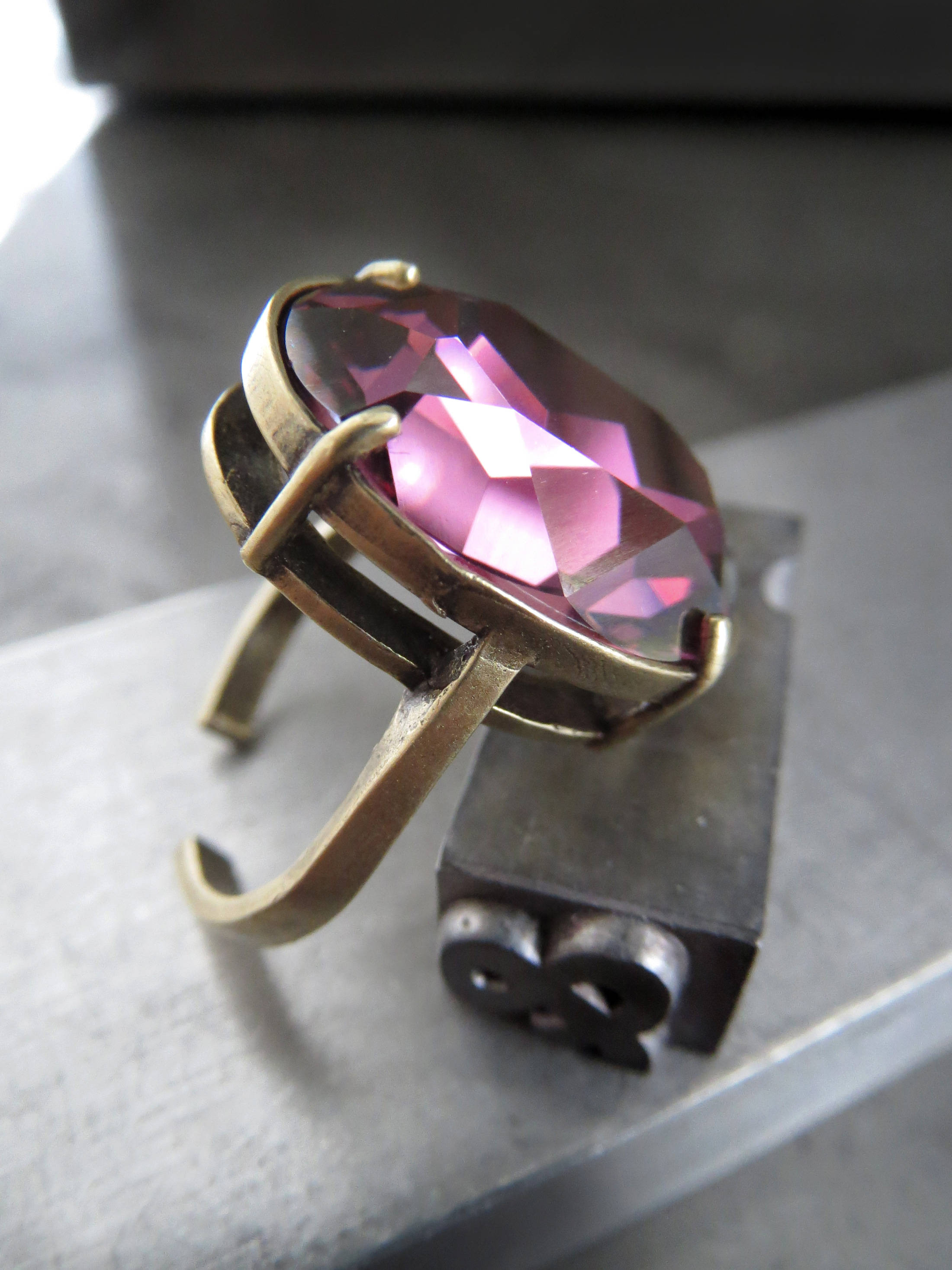 Gilded Royal Lilac Oval Crystal Ring