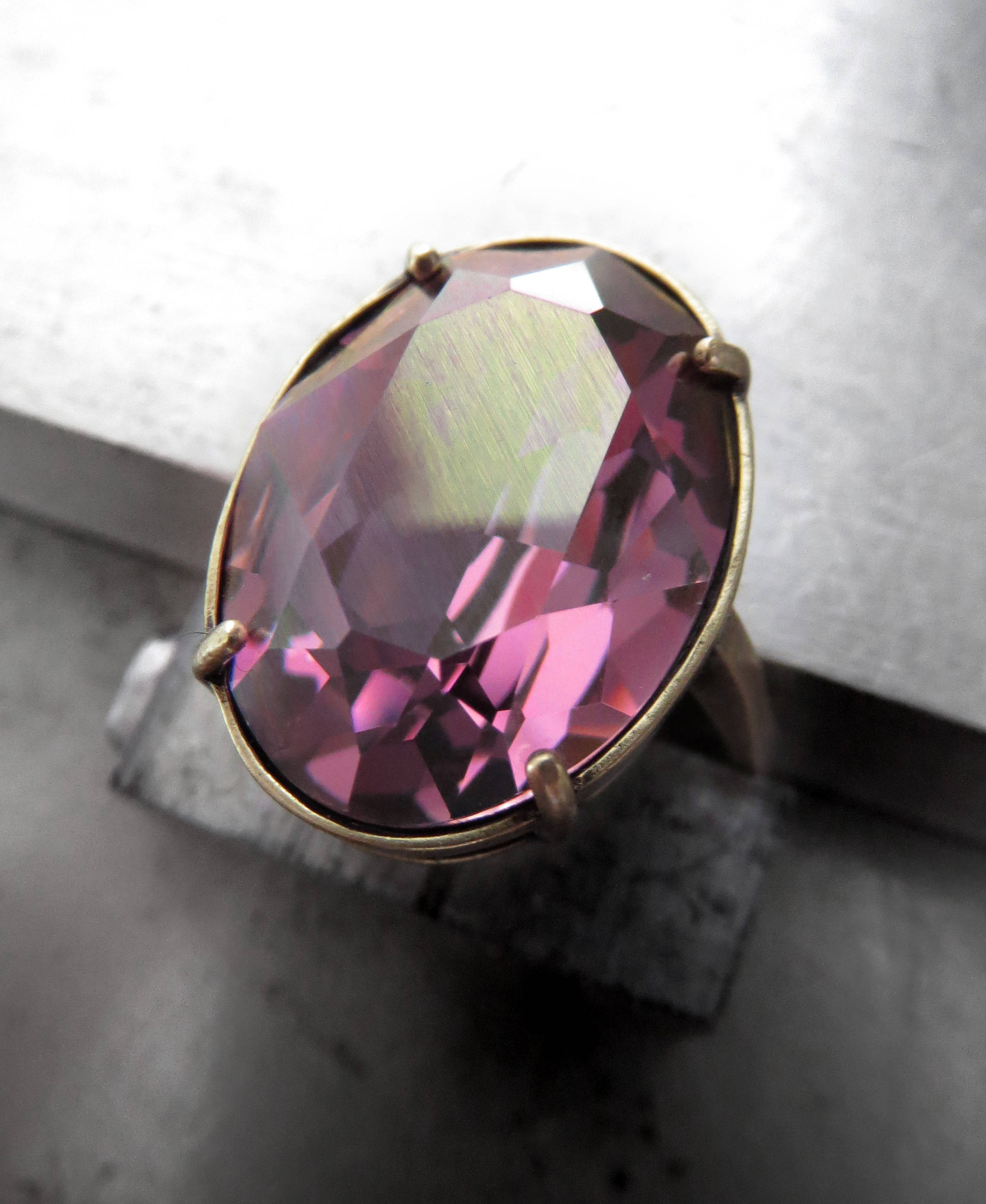 Gilded Royal Lilac Oval Crystal Ring