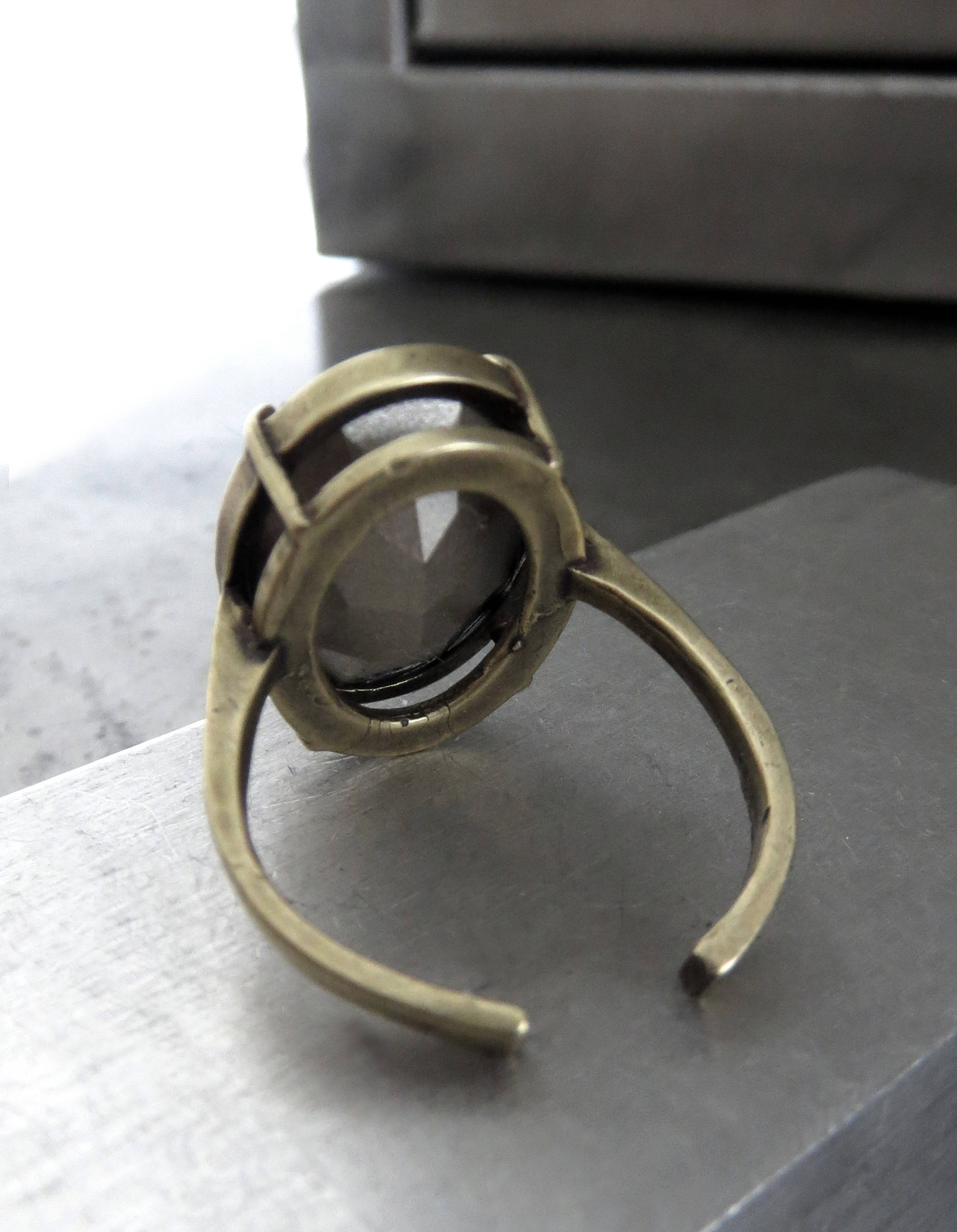 Gilded Royal Lilac Oval Crystal Ring