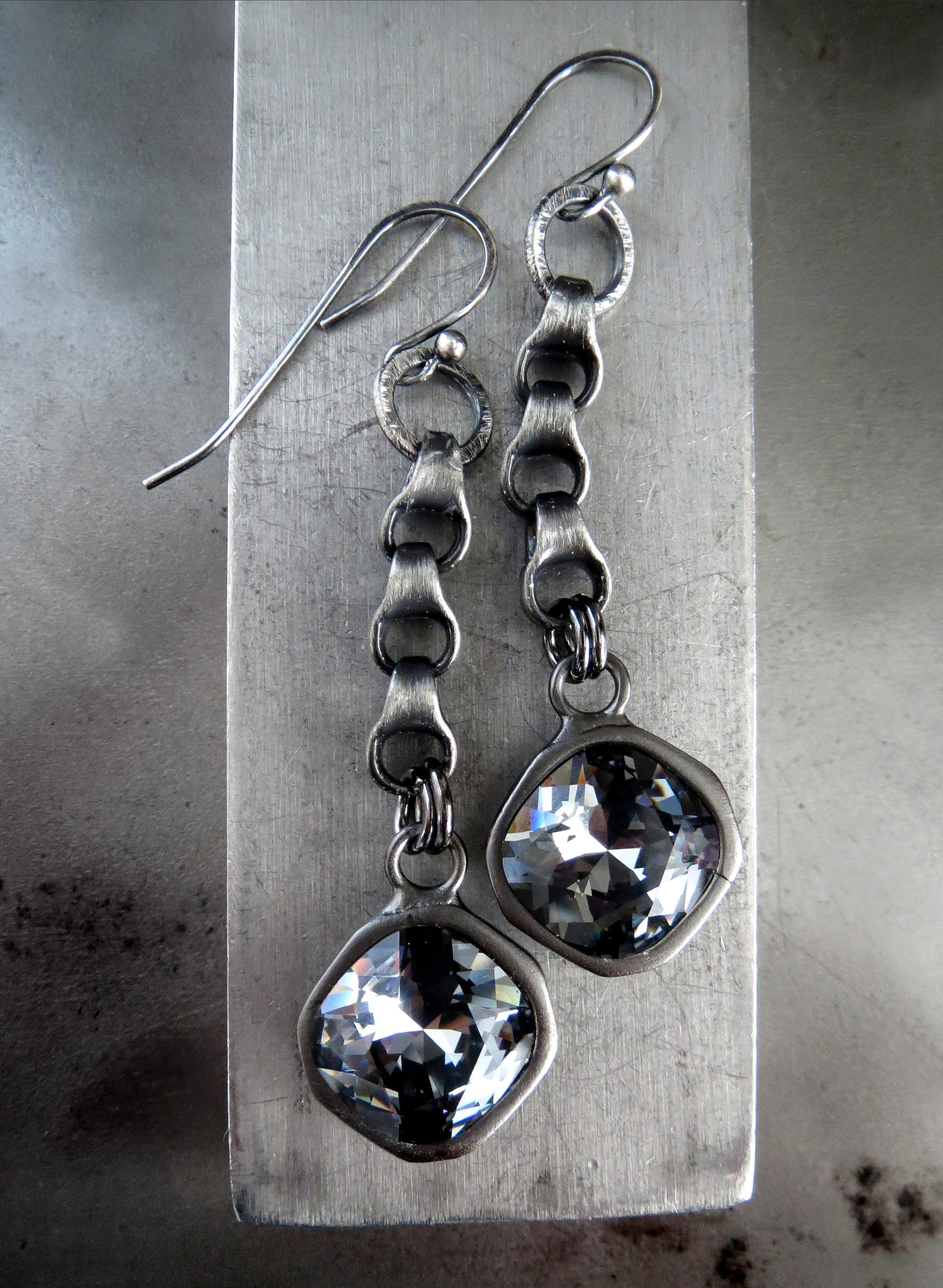 GEAR - Bold Chunky Chain Earrings with Dark Grey Gray Black Swarovski Crystal, Matte Black - Modern Geometric Industrial Style Jewelry