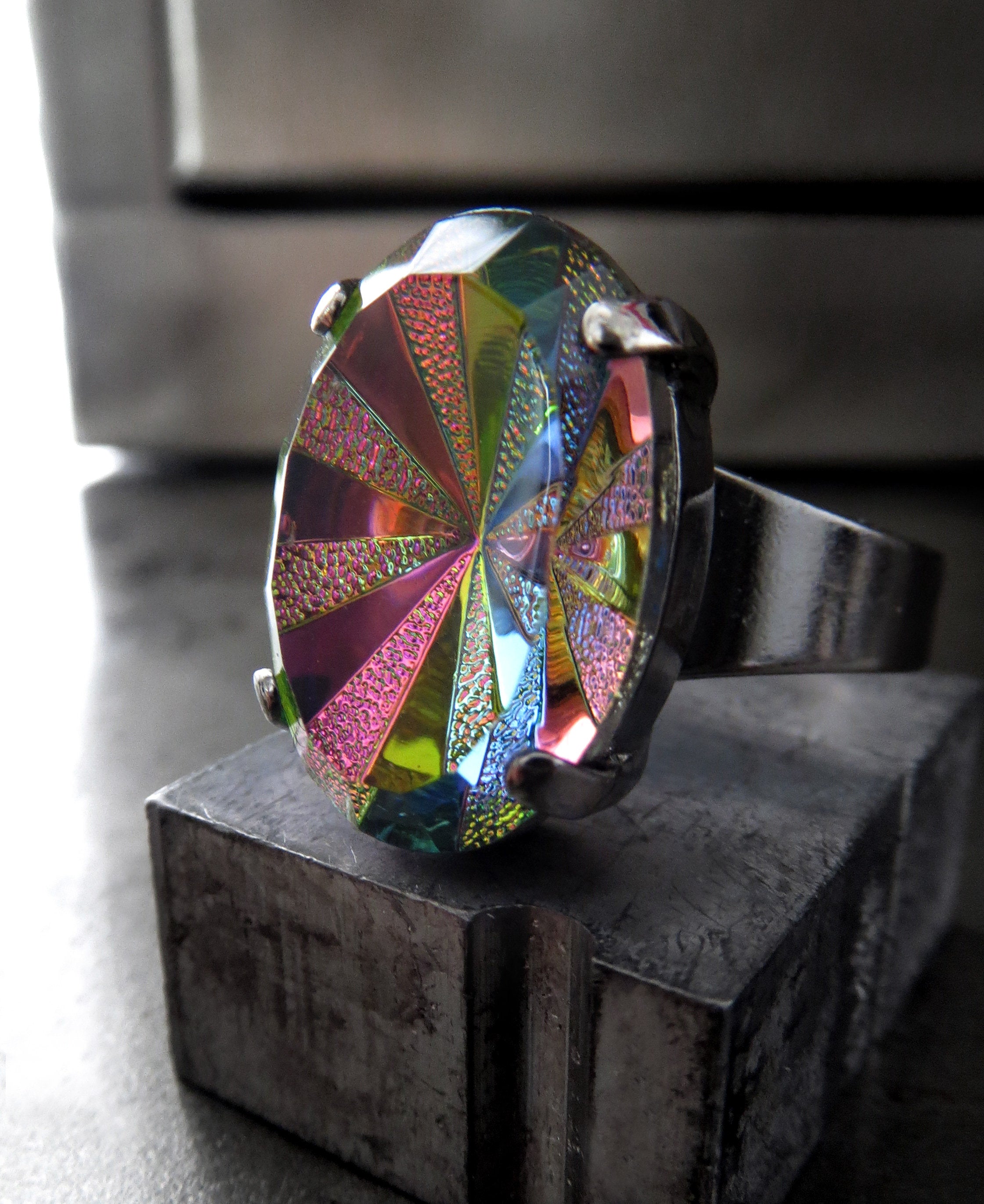 FADED DISCO MEMORIES - Rainbow Starburst Ring with Vintage Glass