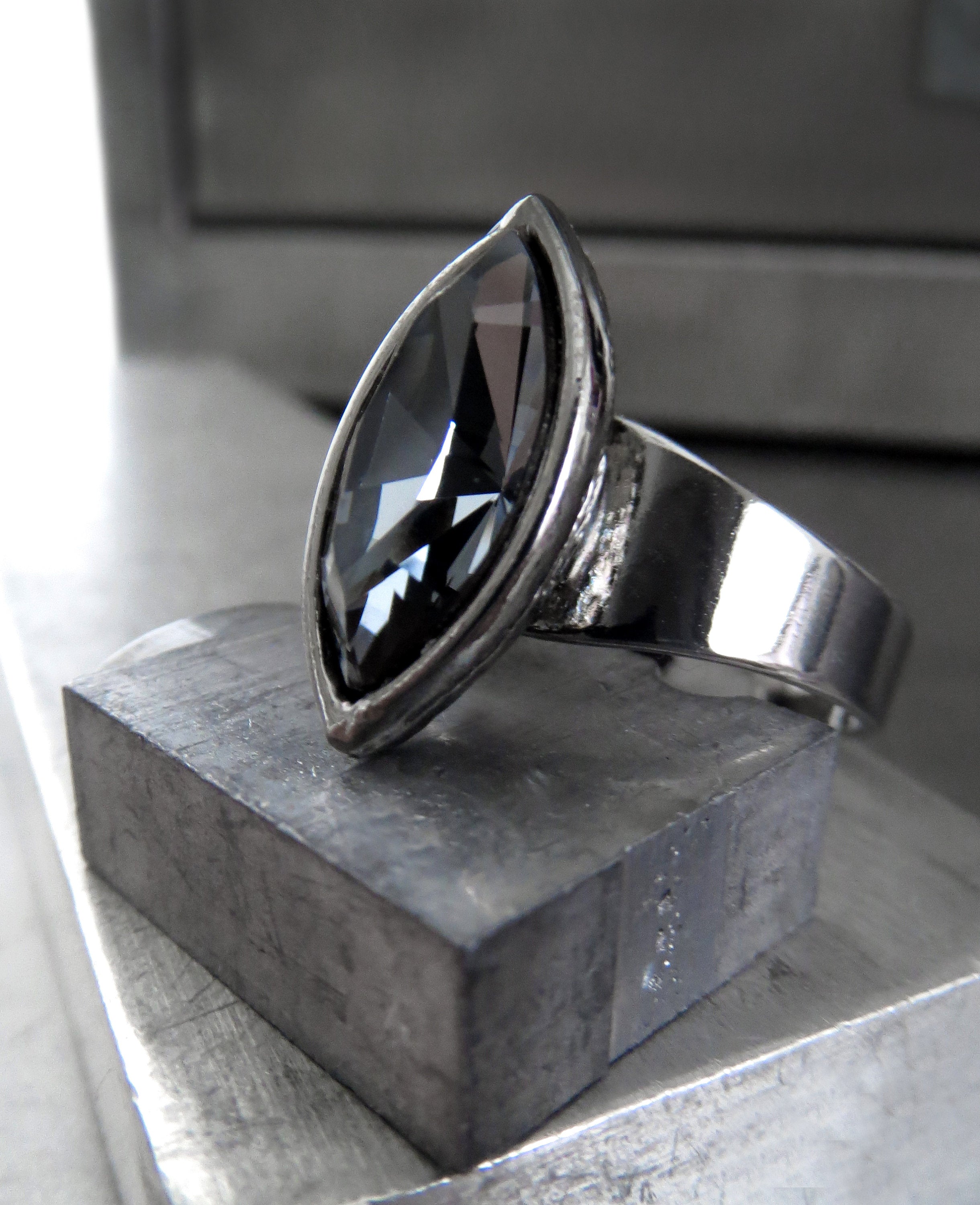 WICKED - Black Diamond Crystal Ring with Marquise Rhinestone