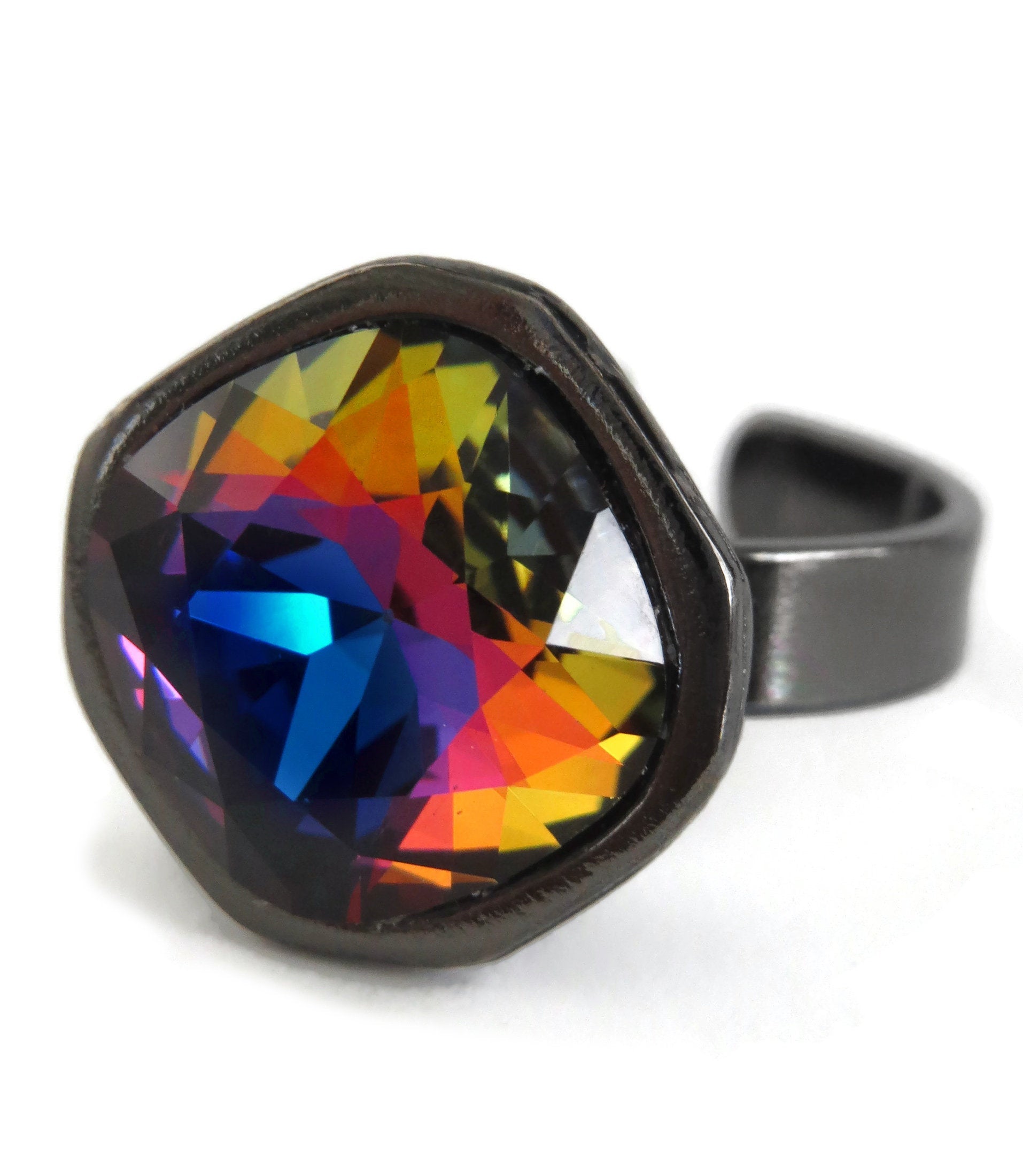 KALEIDOSCOPE - Rainbow Crystal RIng with Goth Black Vibes