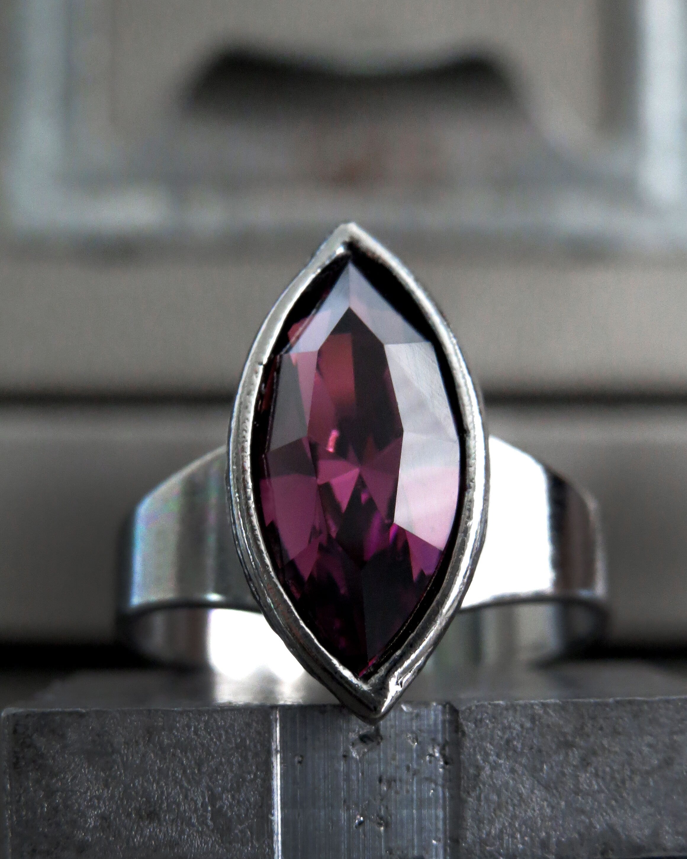 OCCULT - Gothic Purple Crystal Ring, Small Amethyst Crystal Navette Crystal Ring, Purple Witch Crystal Ring, Purple Gothic Halloween Ring