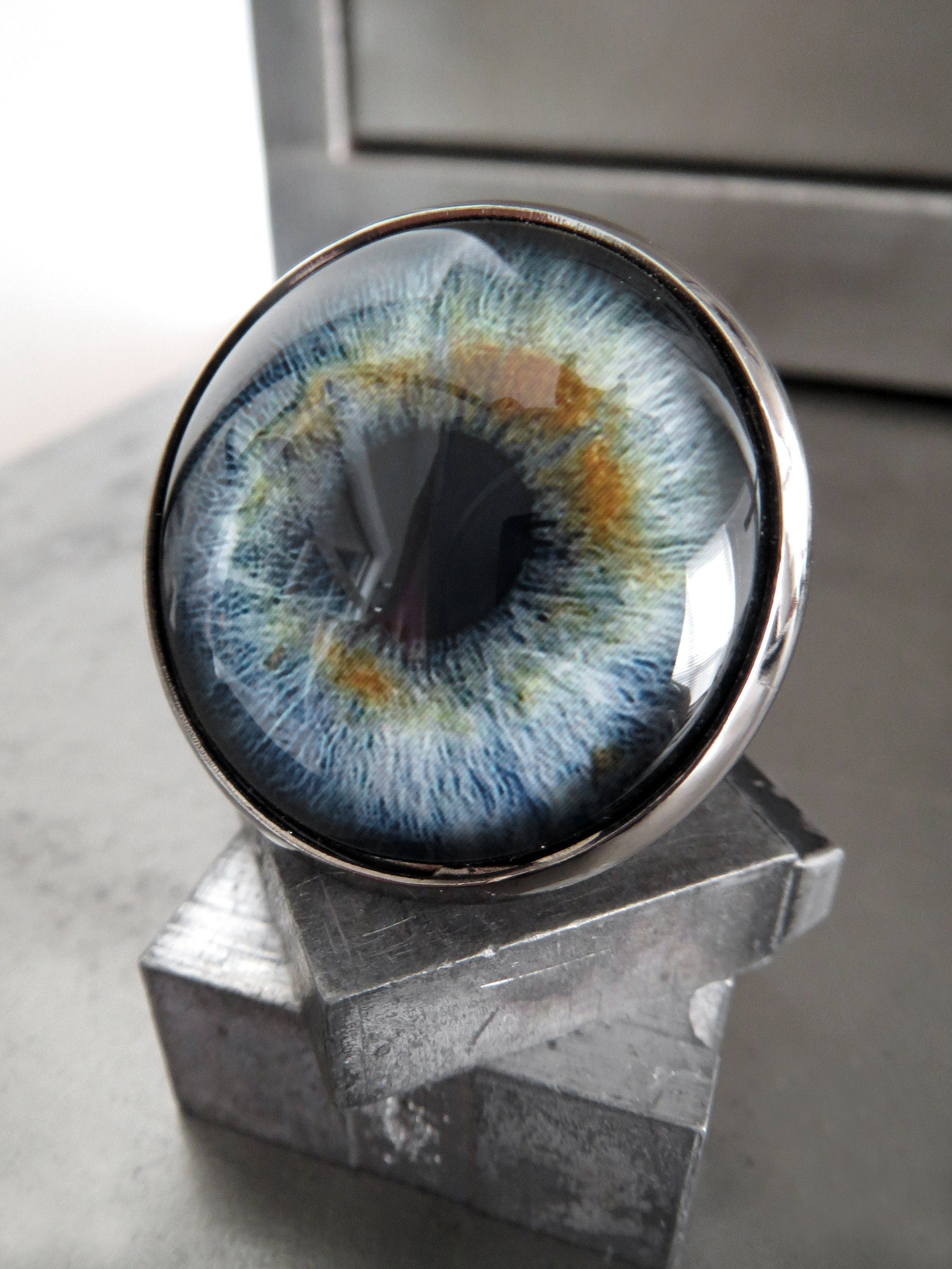 Blue Eyeball Ring w Brown Flecks - 2 Sizes - Realistic Eye Ring, Evil Eye Ring, Adjustable Black Ring Band - Goth Halloween Gift for Teen
