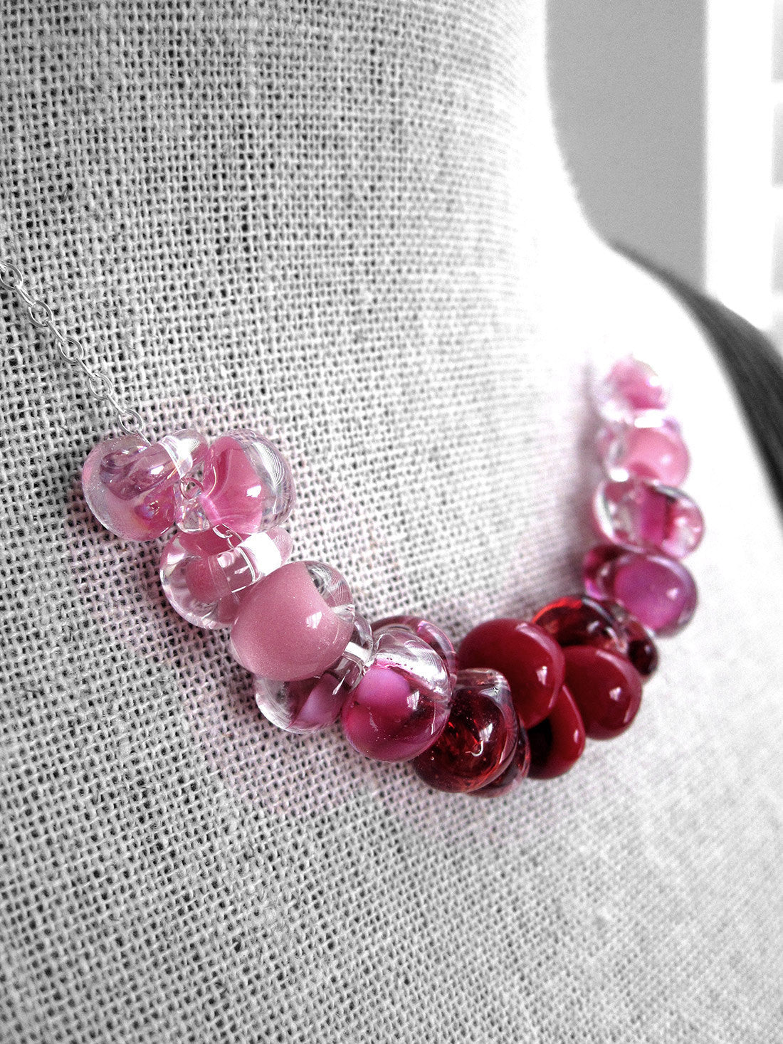 SWEETHEART - Ombre Red & Pink Glass Drop Necklace