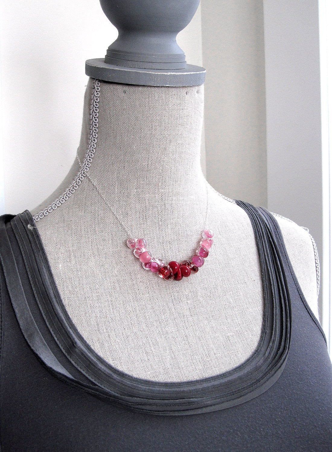 SWEETHEART - Ombre Red & Pink Glass Drop Necklace