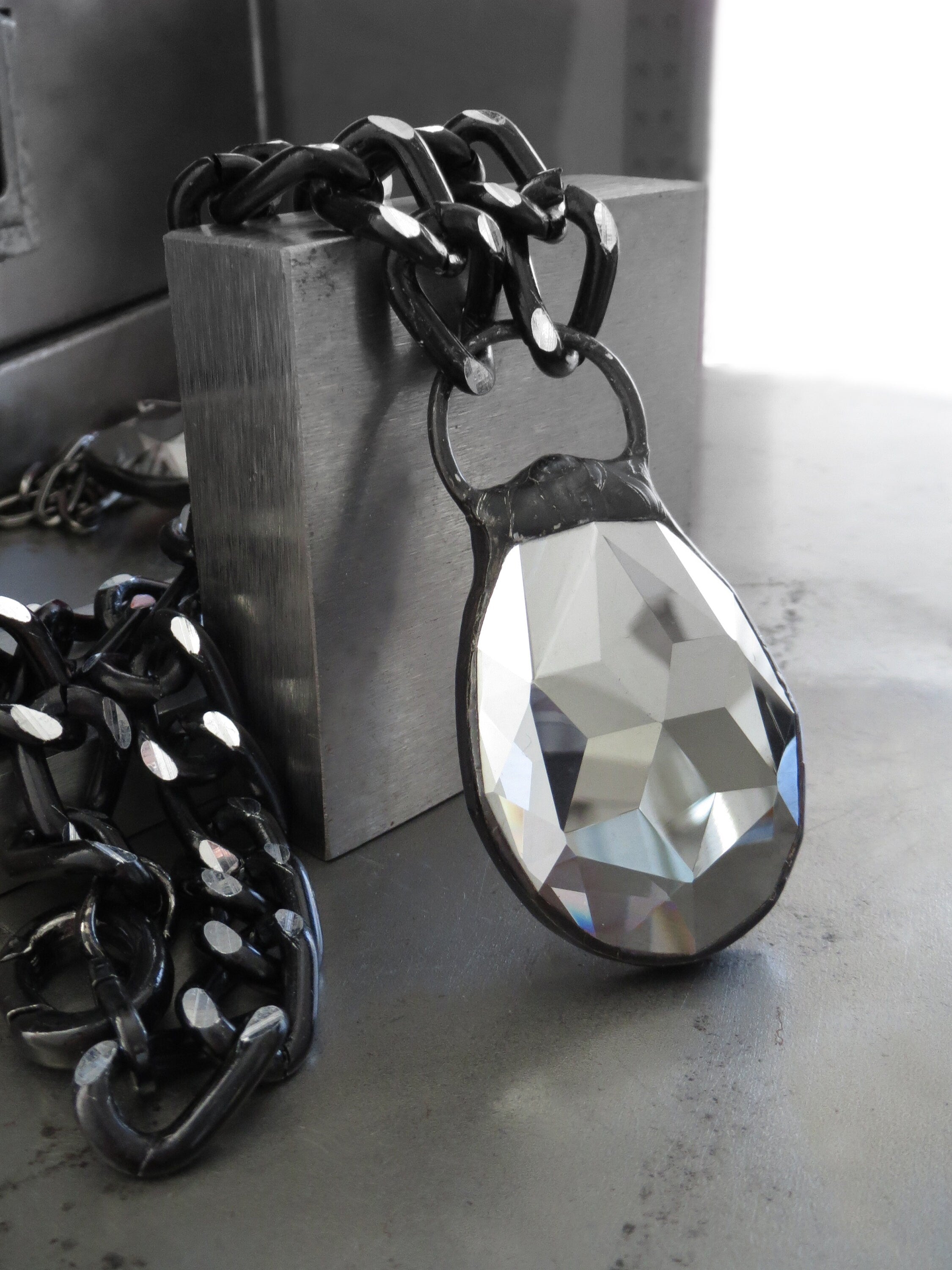 TWO-FACED - Two-Sided Large Teardrop Pendant Necklace with Thick Black and Silver Faceted Chain - Metallic Silver and Black Diamond Teardrop