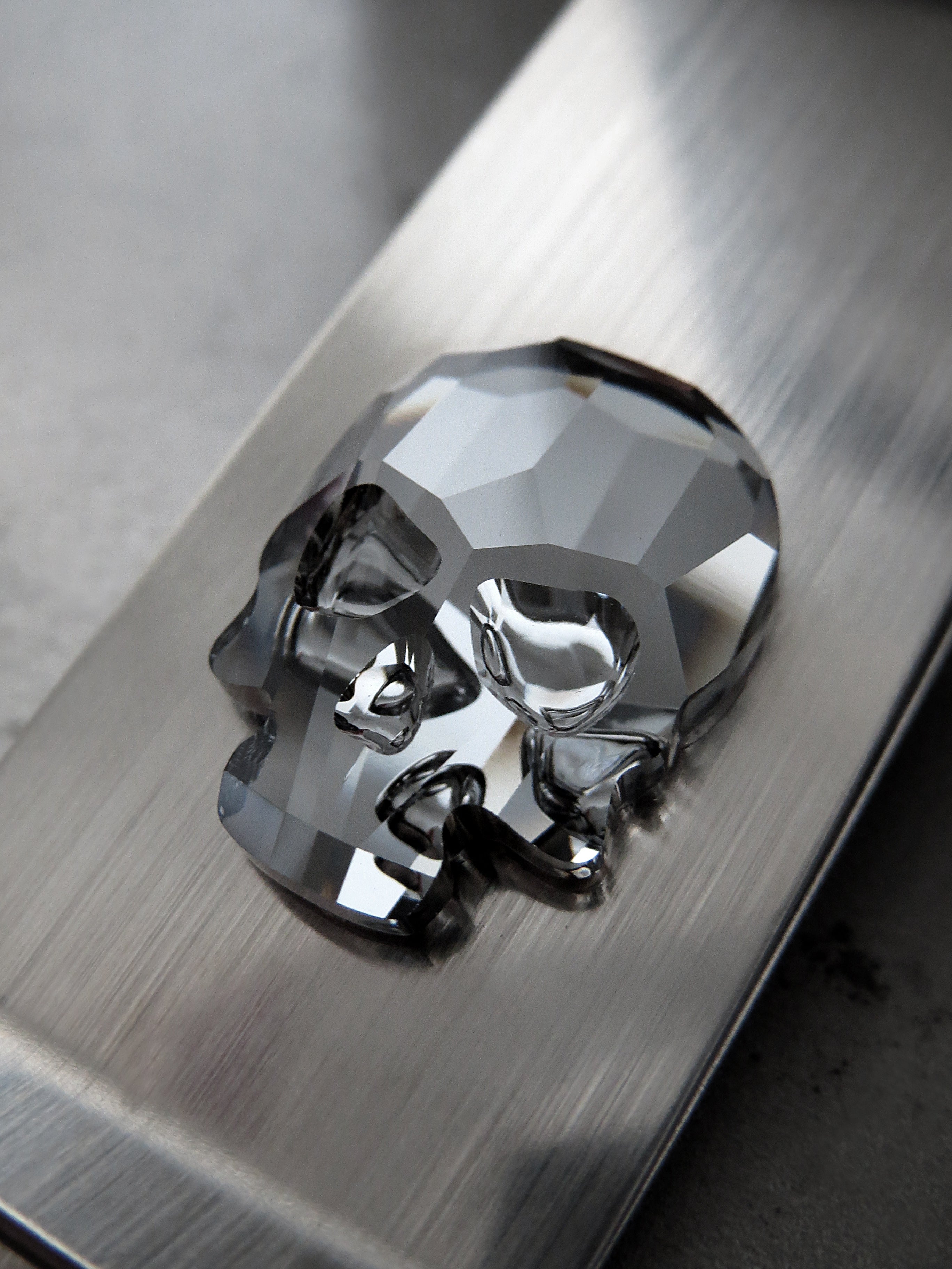 Black Skull Money Clip - Black Night Crystal