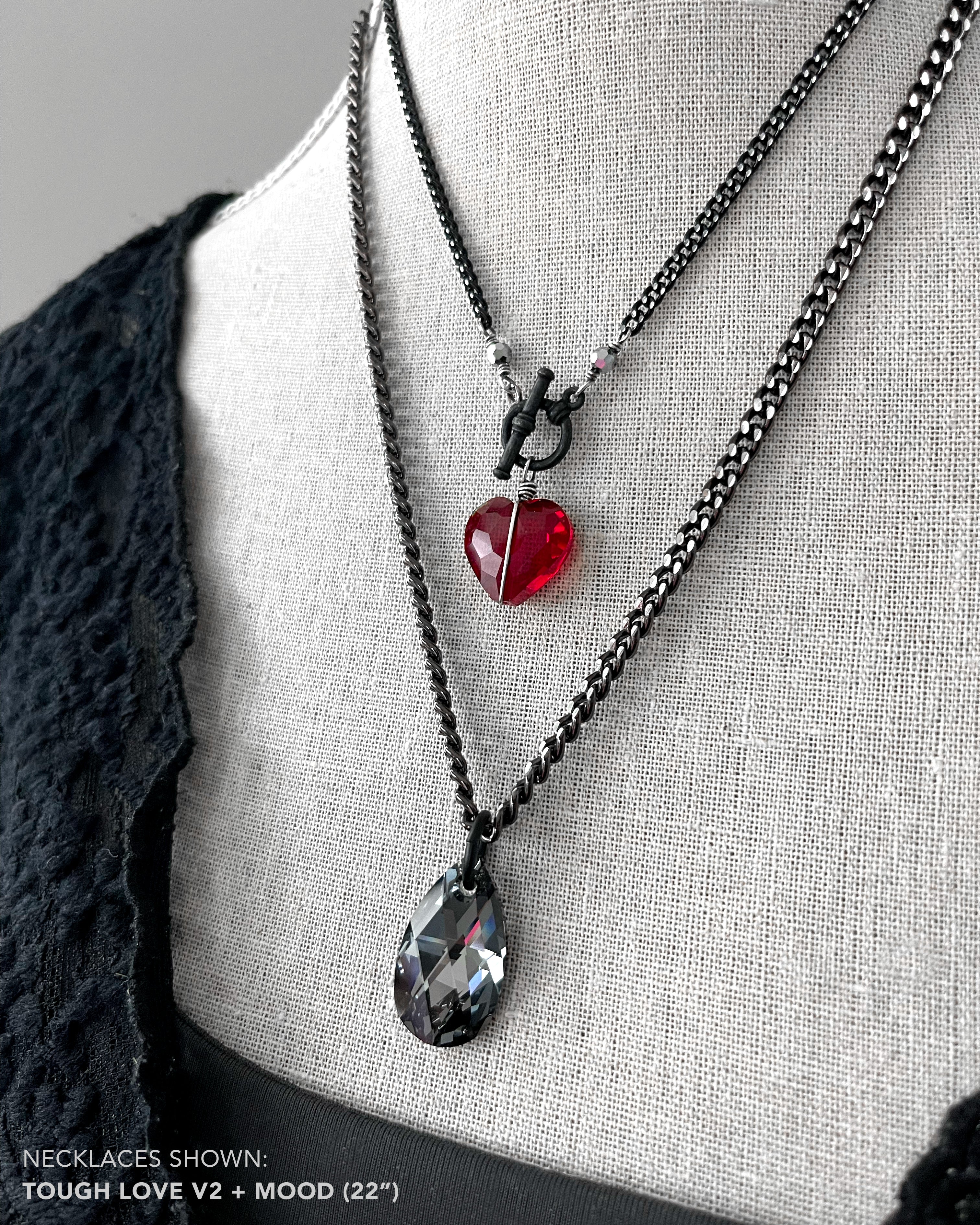 Long Black Beaded Necklace Red Beaded Necklace by RalstonOriginals: |  Collane, Collane di perle, Collane di perline