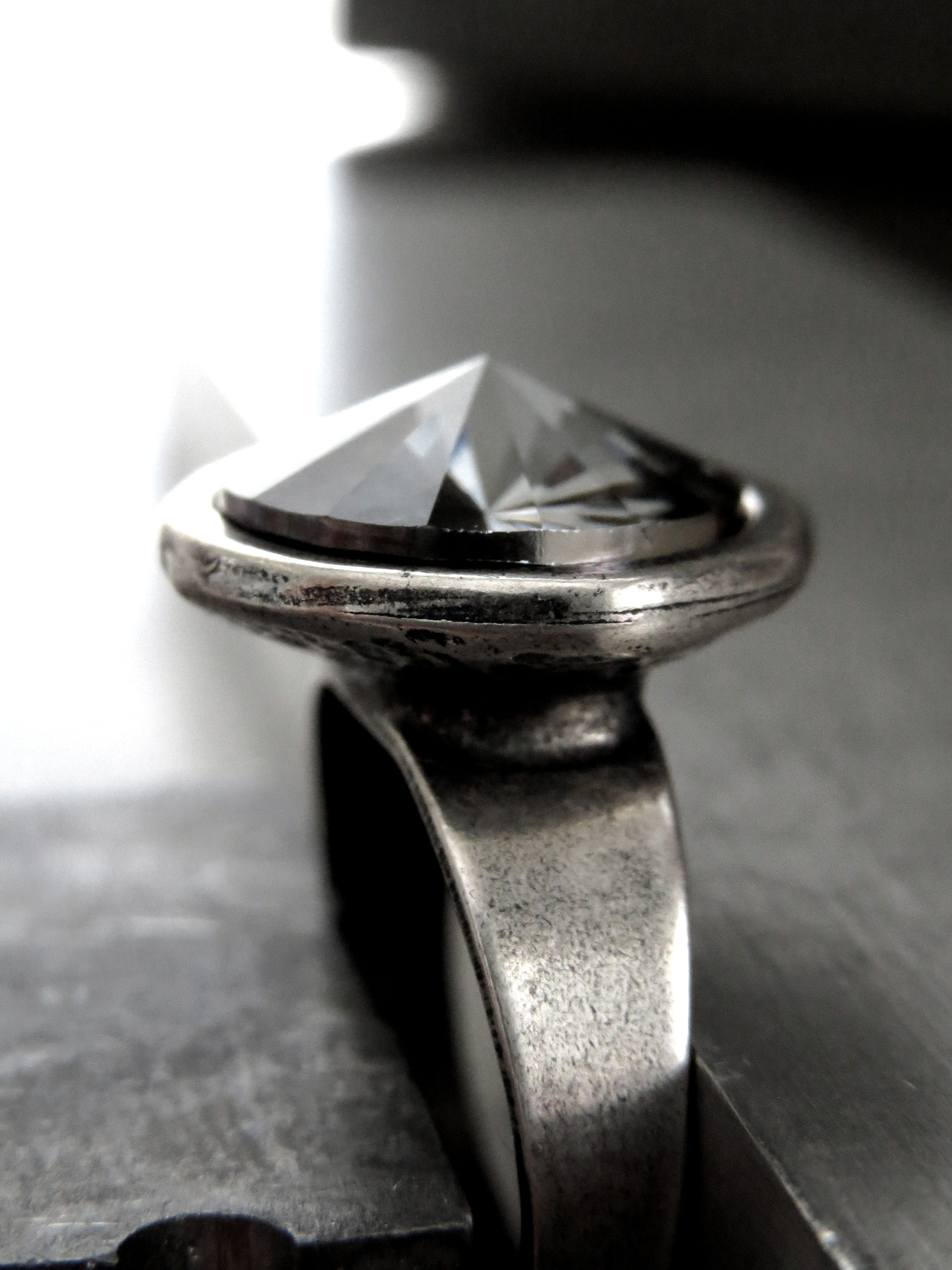 Black Night Round Crystal Ring