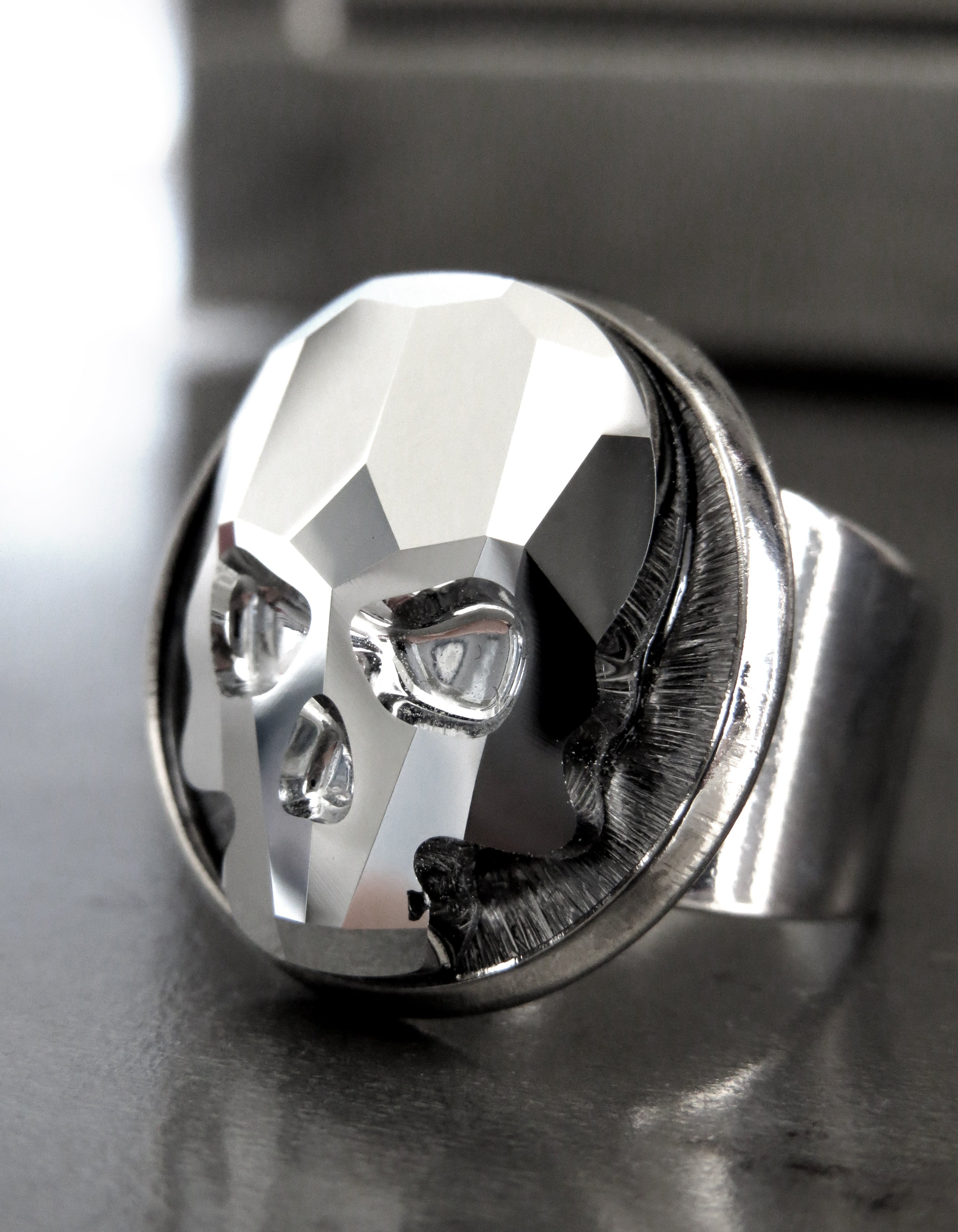 Crystal Skull Ring with Metallic Silver Crystal