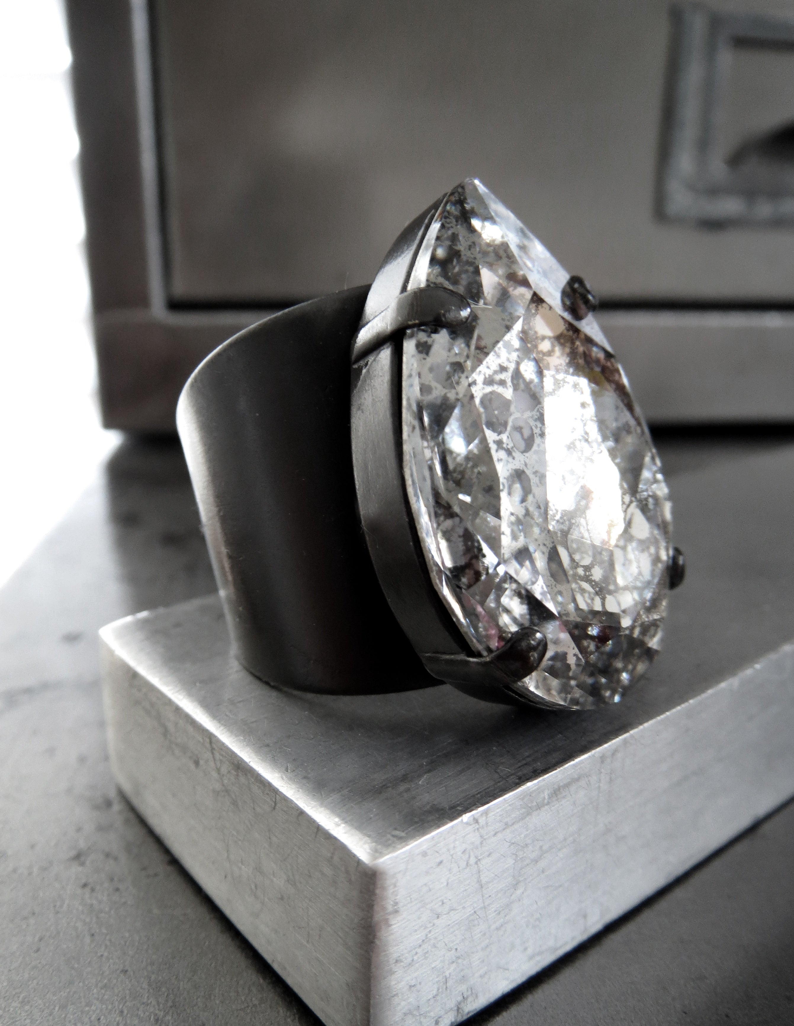 BEWITCHED - Large Modern Teardrop Silver Patina Crystal Ring