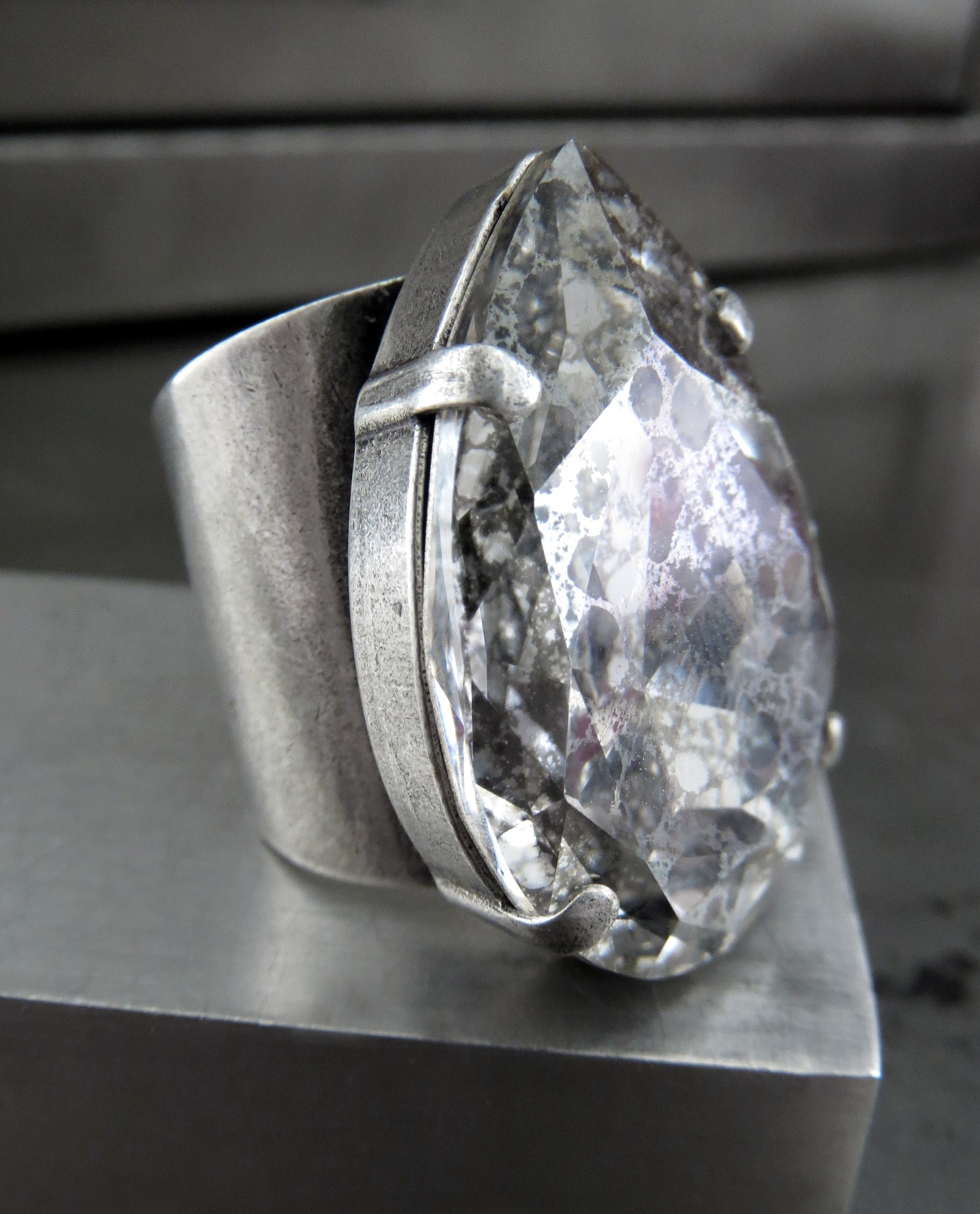 BEWITCHED - Large Modern Teardrop Silver Patina Crystal Ring