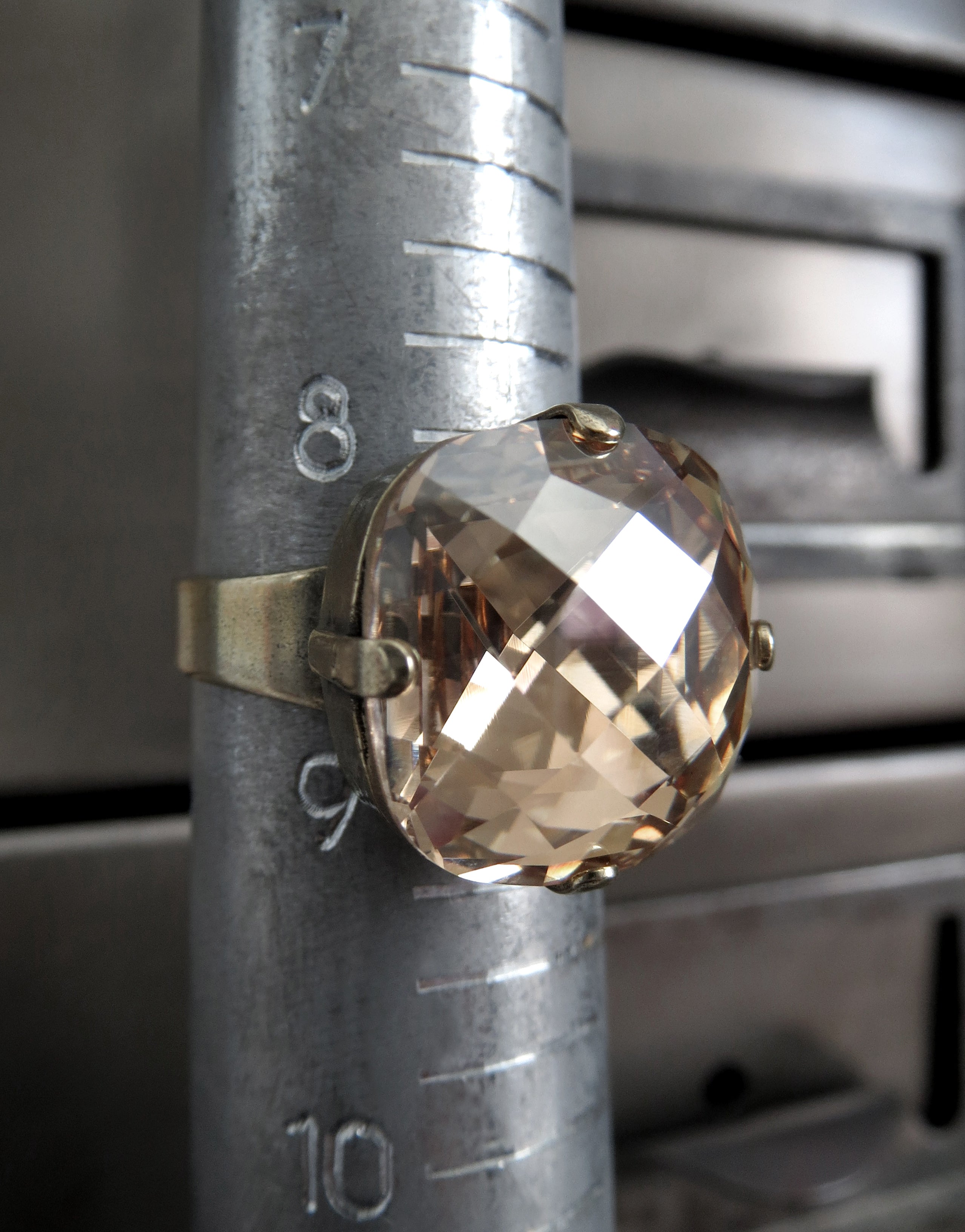 CHAMPAGNE - Crystal Ring in Shimmering Soft Gold