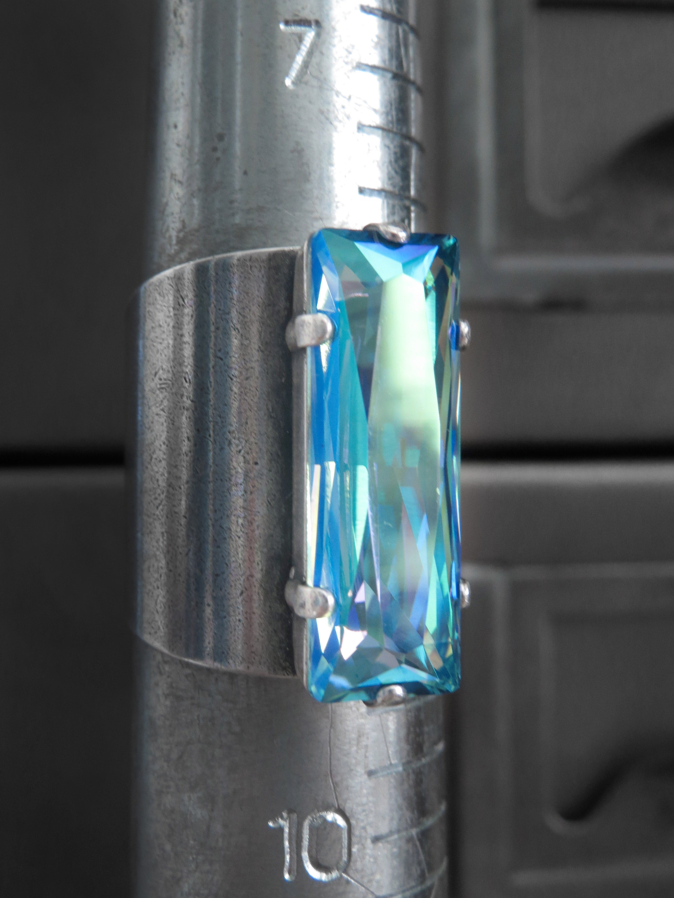 HYPNOTIZE - Limited! Cosmic Aqua Blue Baguette Crystal Ring