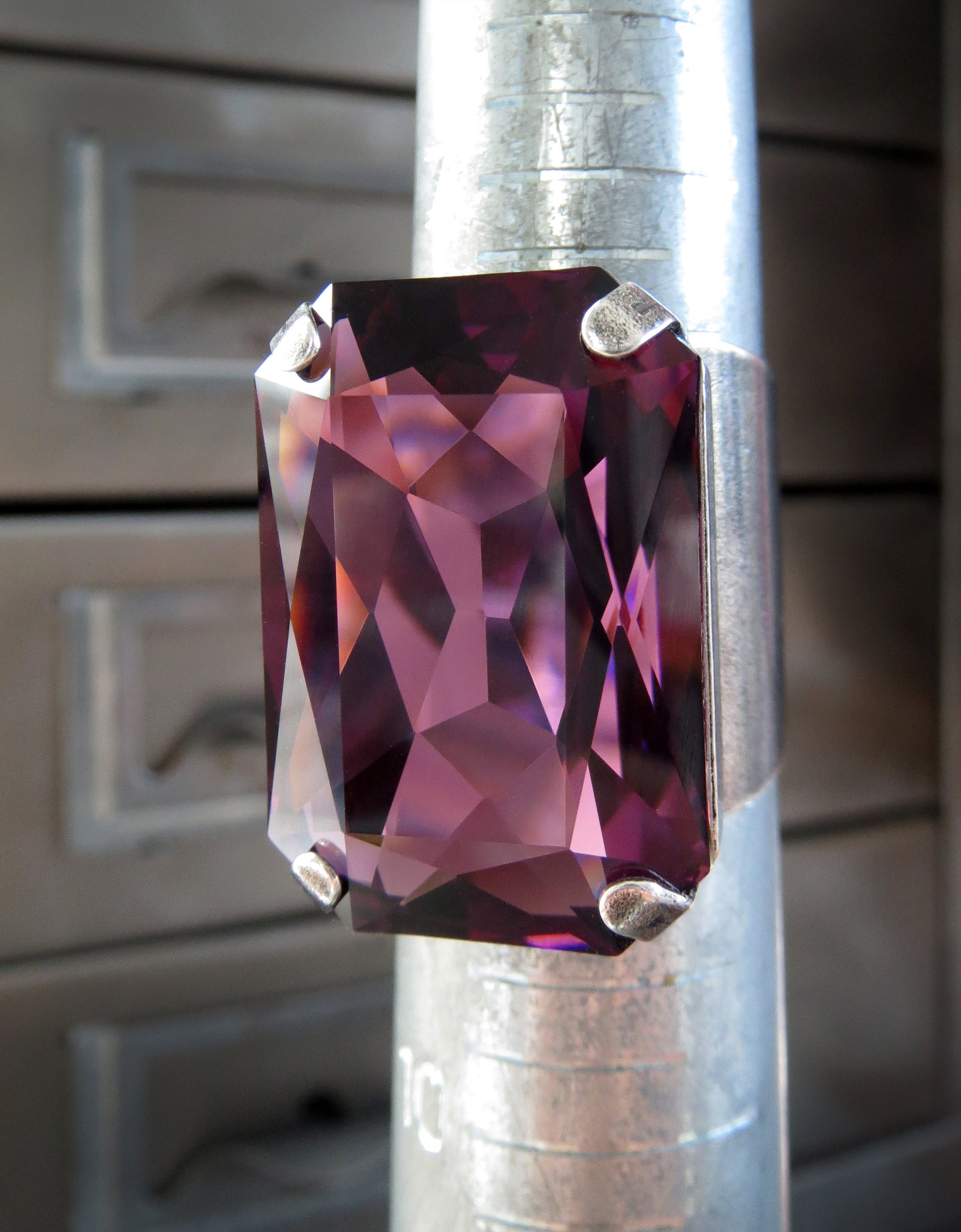 ROYALTY - Amethyst Purple Crystal Cocktail Ring