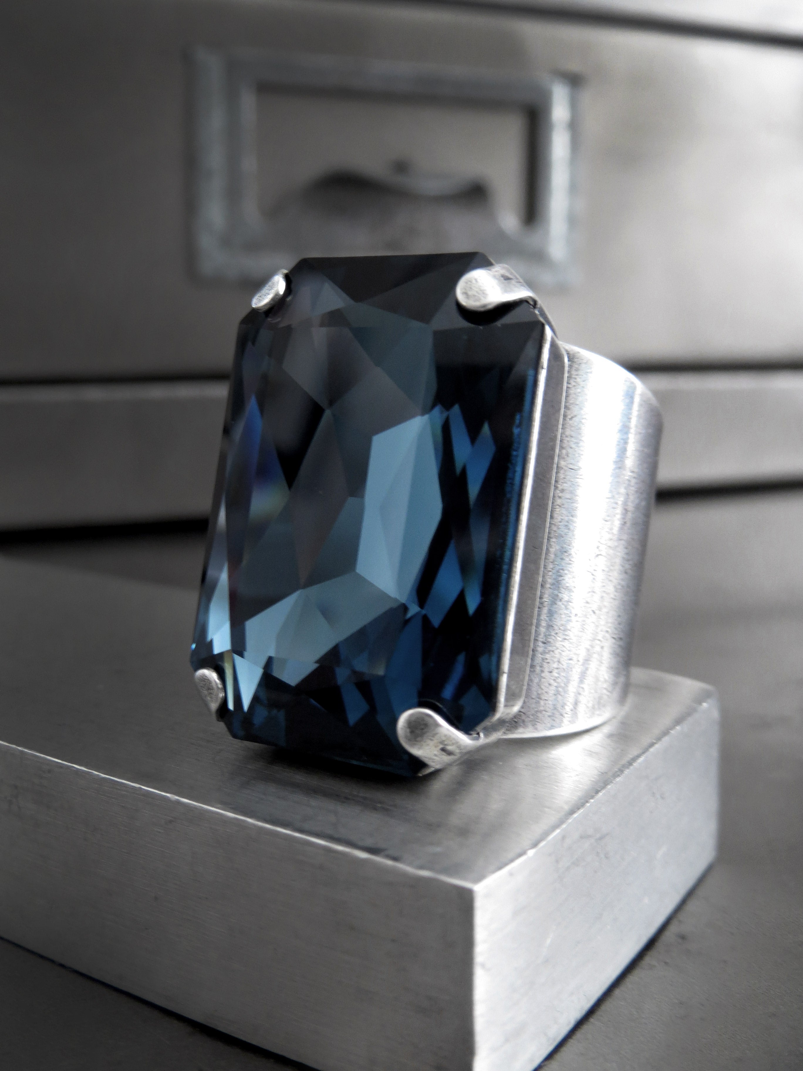 NOBILITY - Large Rectangle Crystal Ring in Deep Midnight Blue