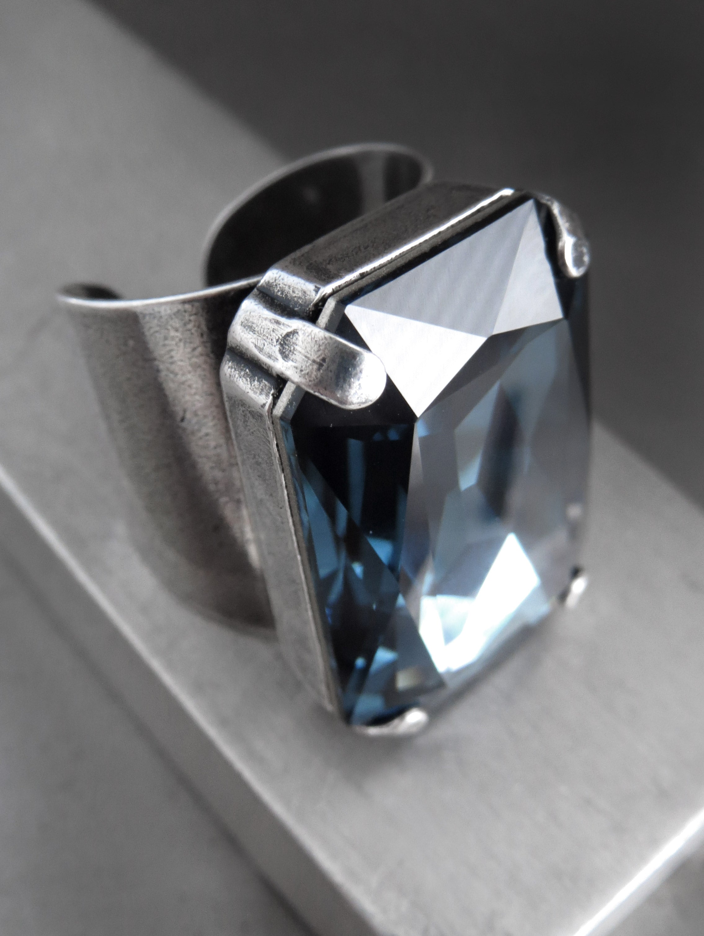 NOBILITY - Large Rectangle Crystal Ring in Deep Midnight Blue