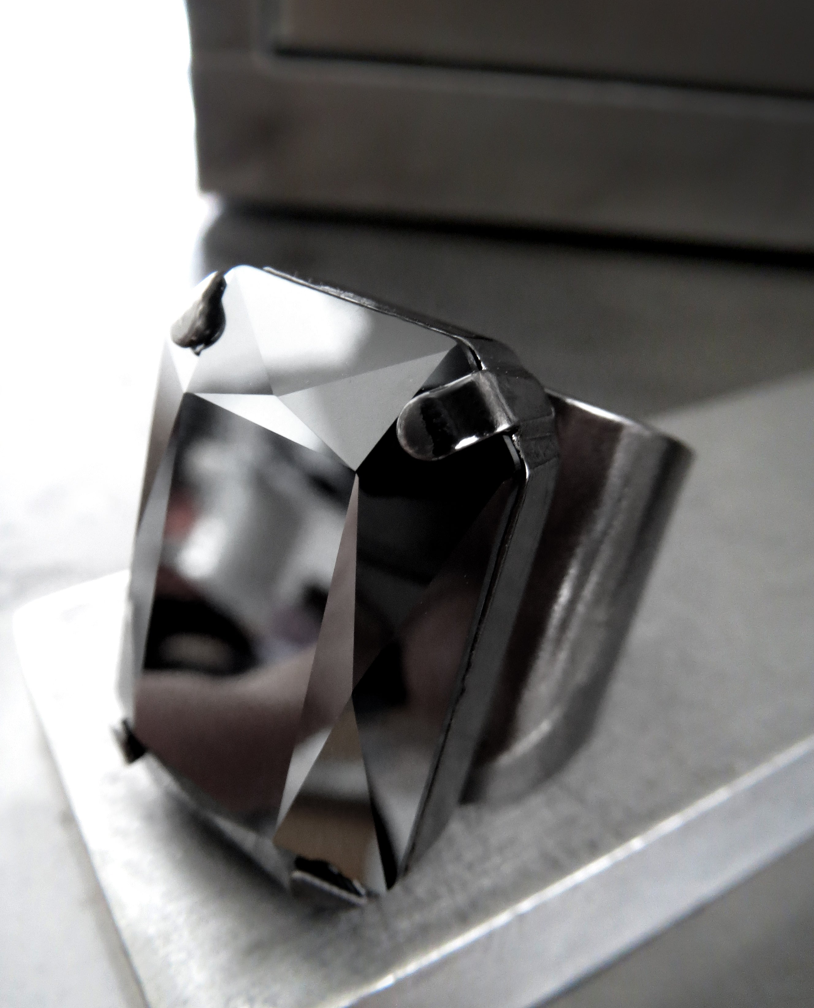 DARK REFLECTION - Large Metallic Gunmetal Black Crystal Ring