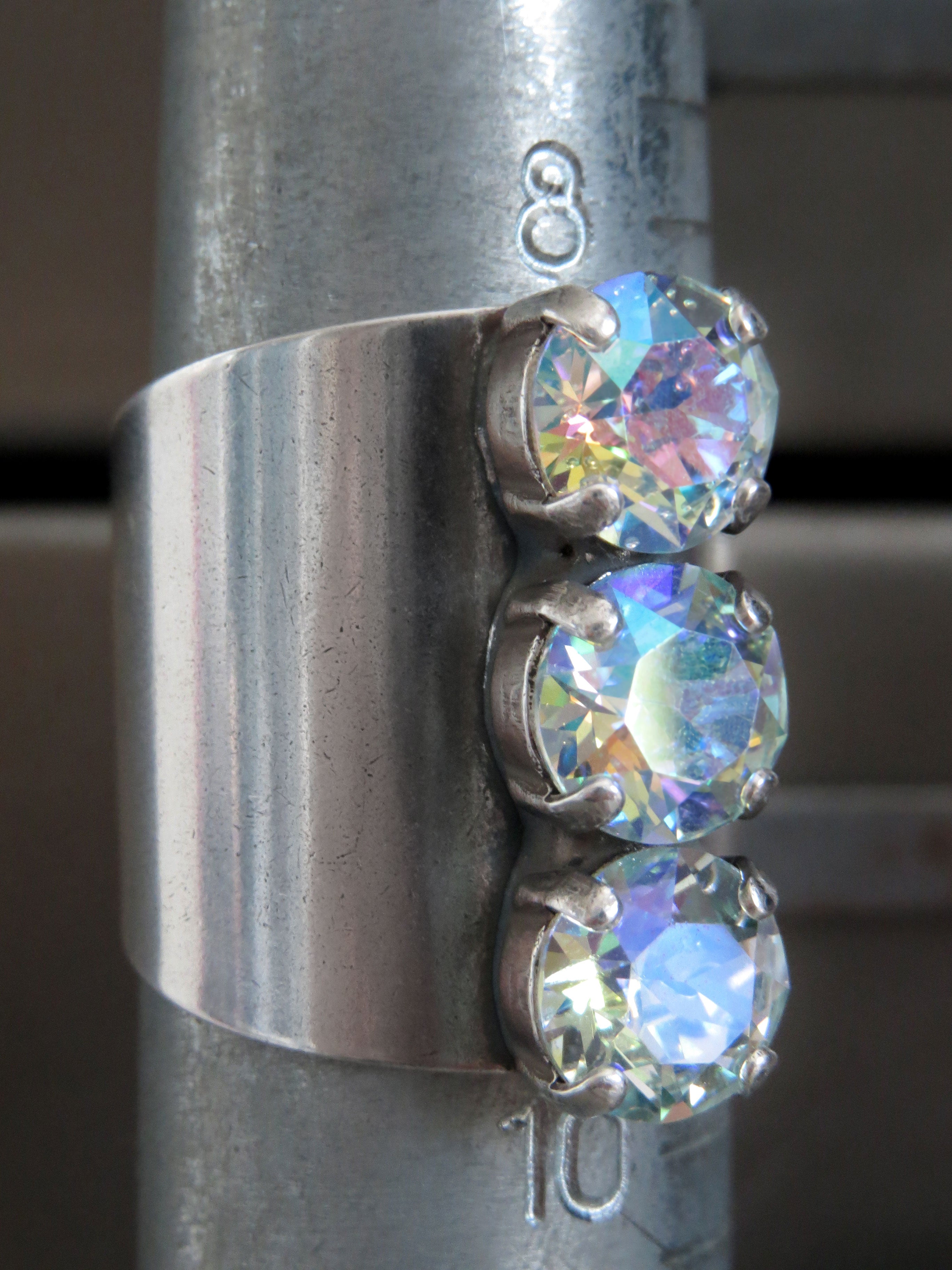 ETHEREAL - Heavenly Shimmer Crystal Trio Ring