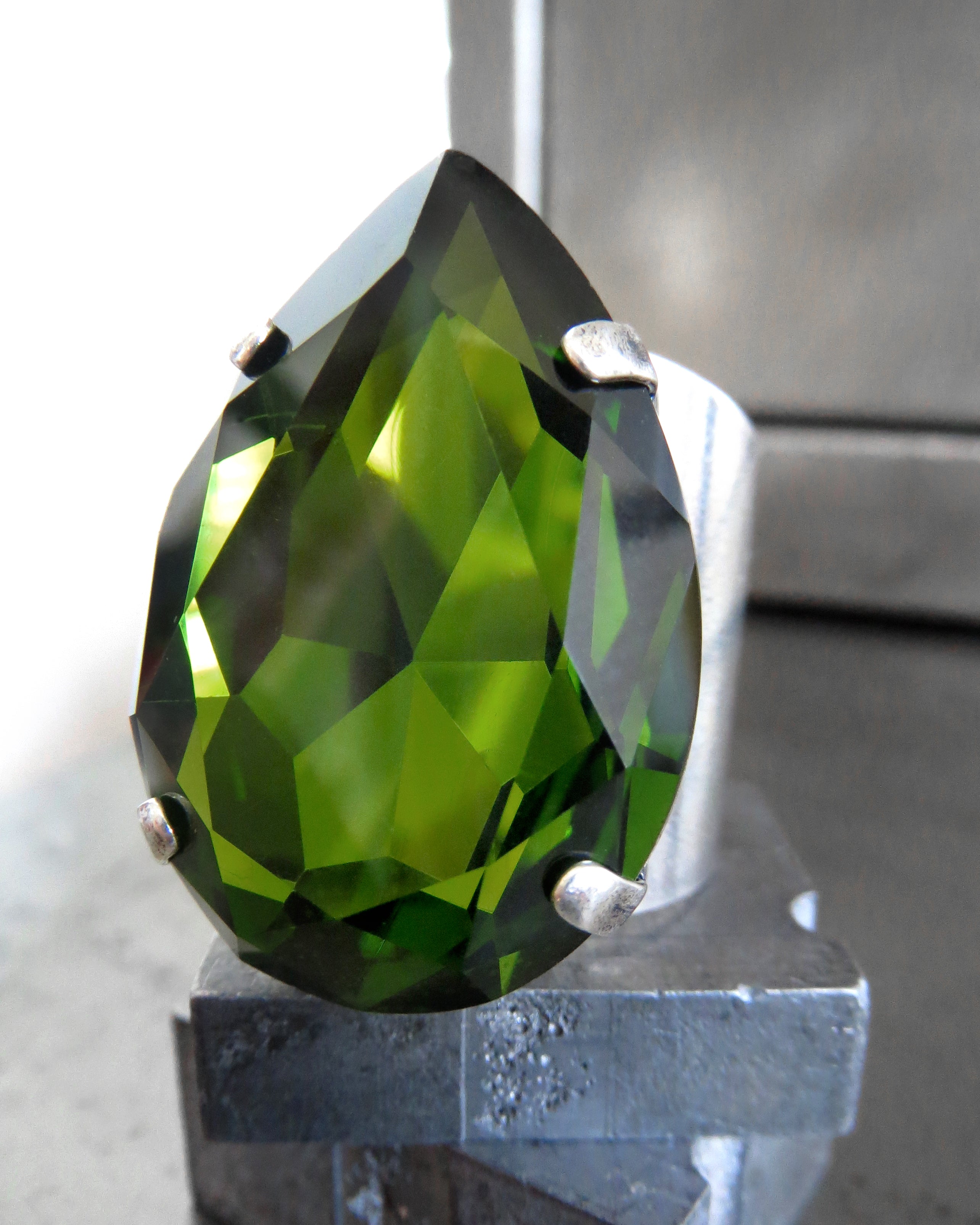 POISON - Large Olivine Green Teardrop Crystal Ring