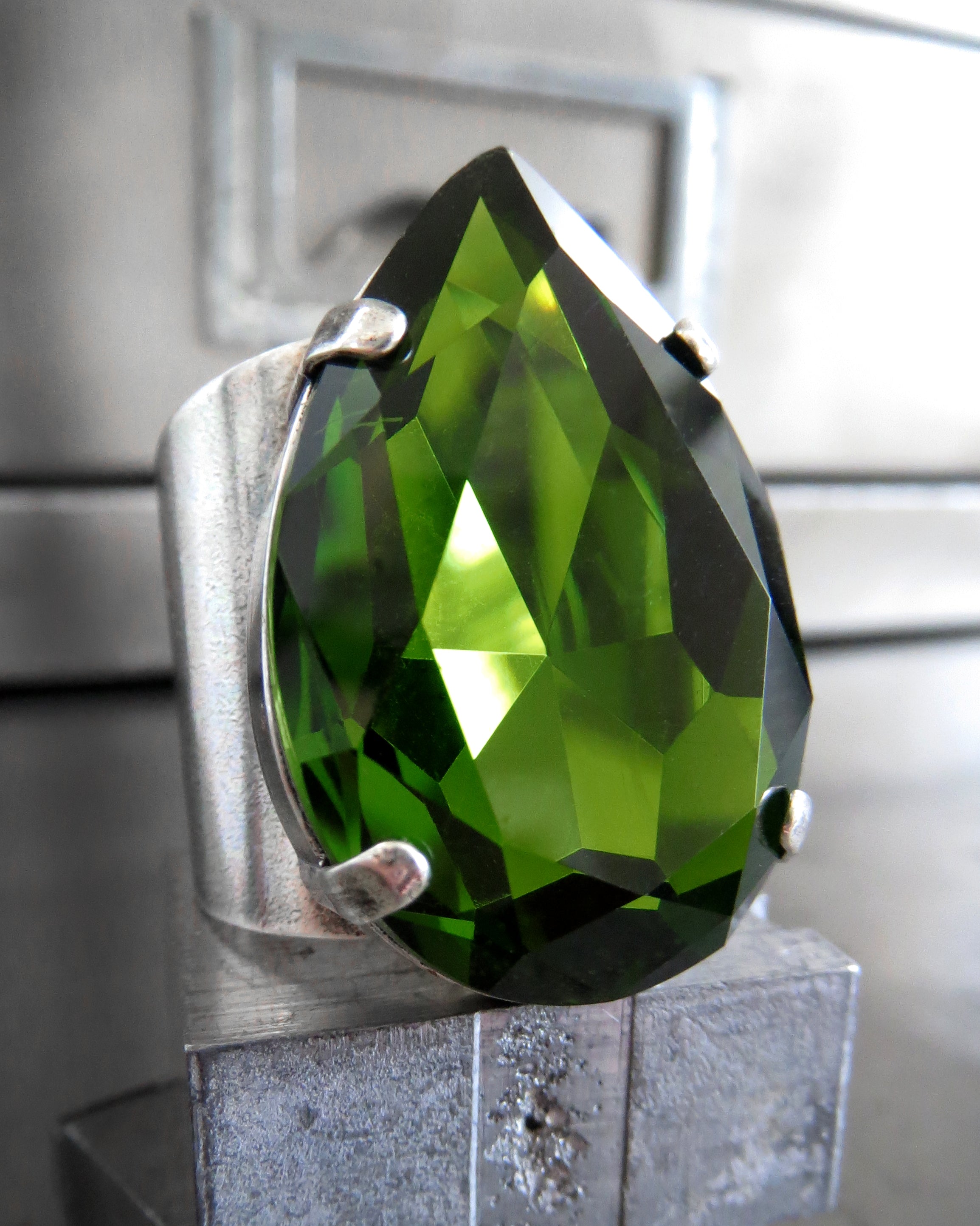 POISON - Large Olivine Green Teardrop Crystal Ring