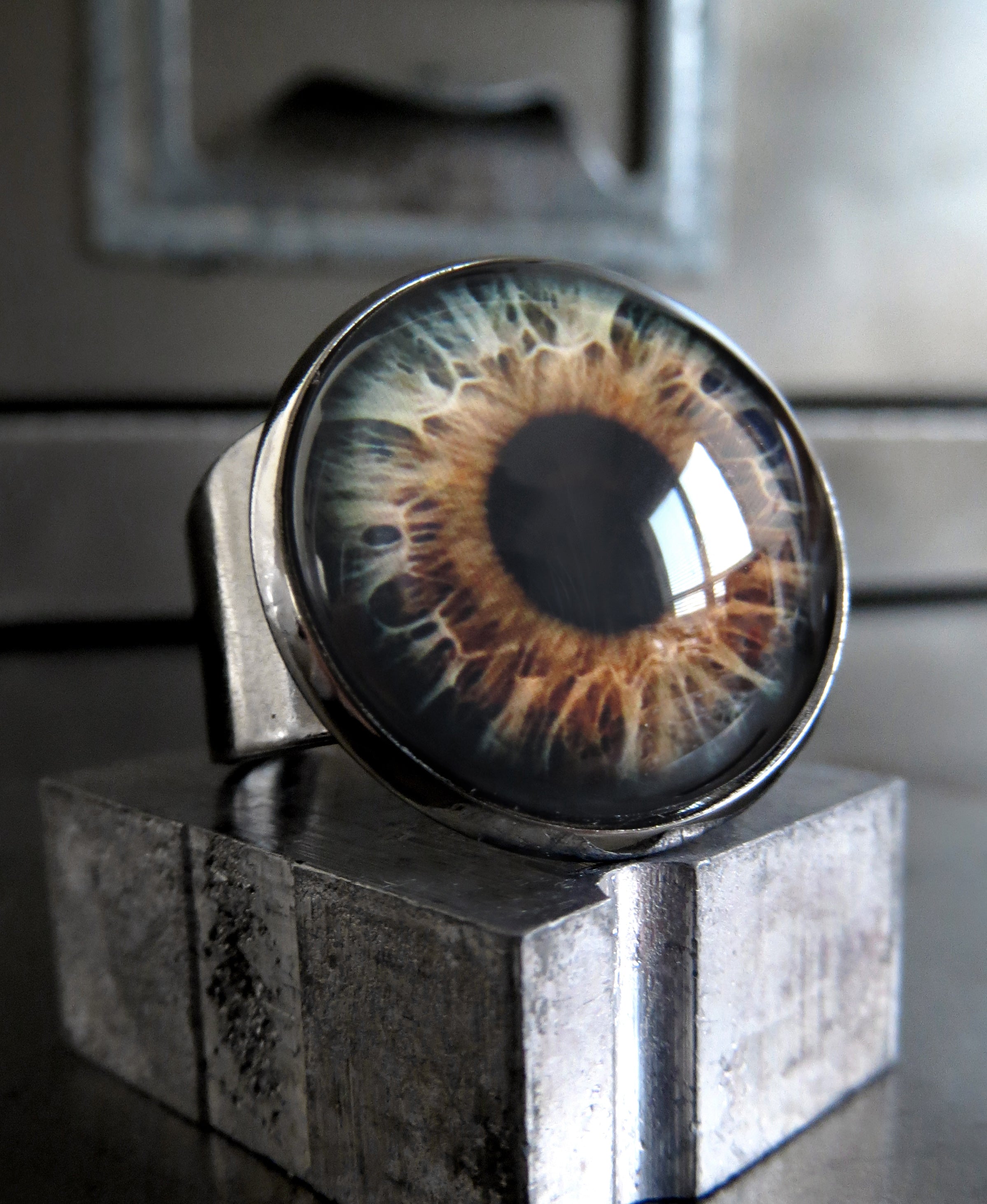 Halloween Eyeball Ring with Realistic Brown Eye - Two Sizes