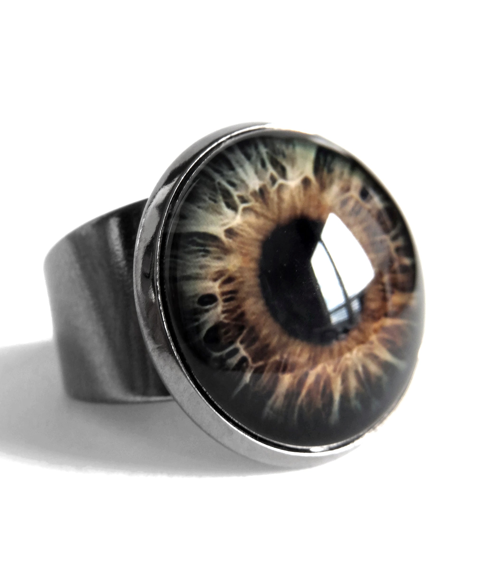 Halloween Eyeball Ring with Realistic Brown Eye - Two Sizes