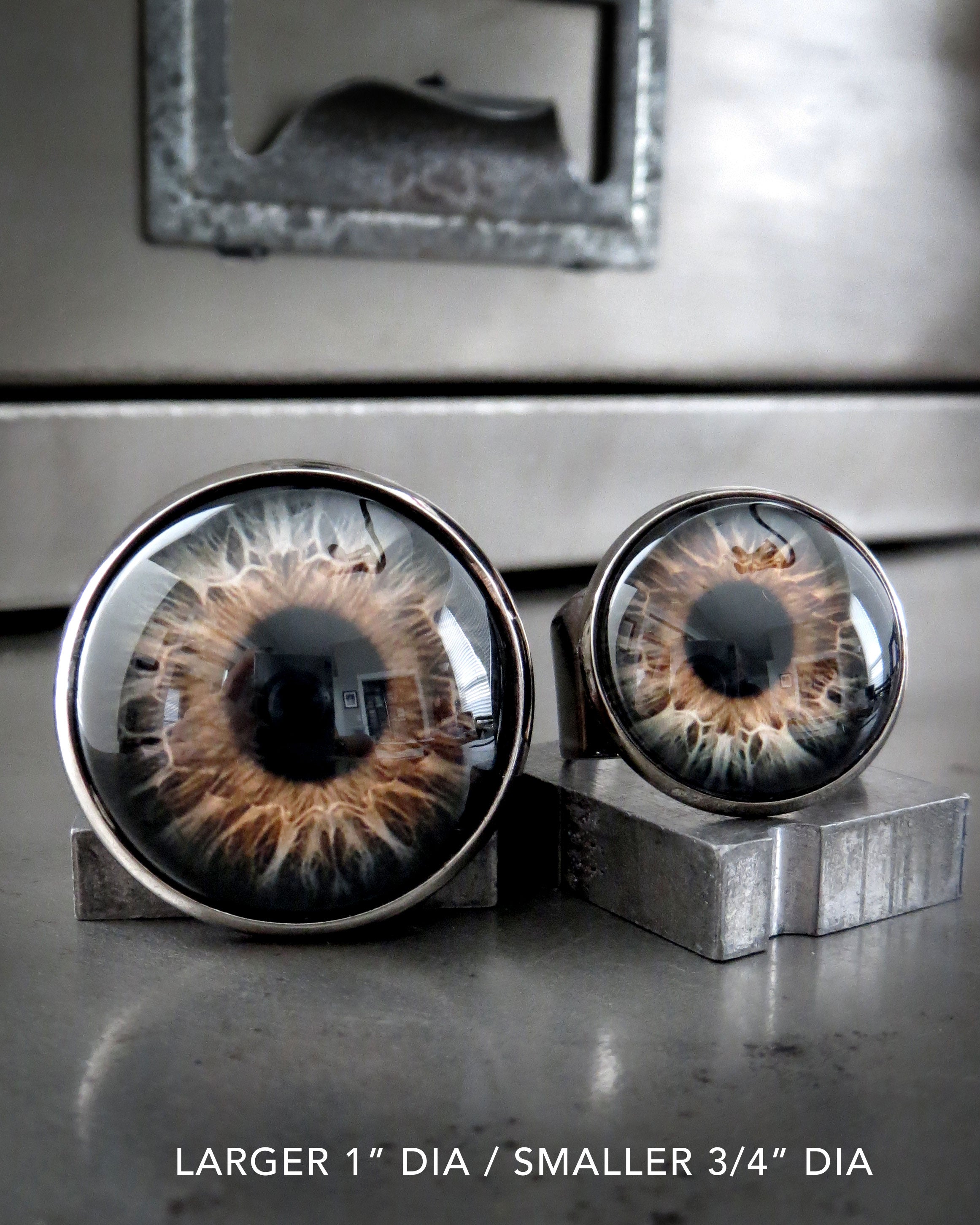 Halloween Eyeball Ring with Realistic Brown Eye - Two Sizes
